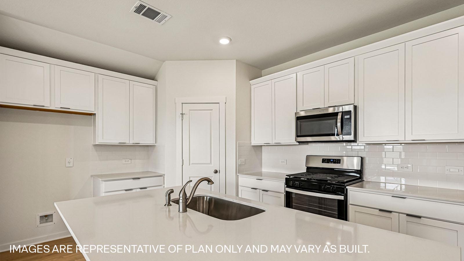 Irvine Spacious Kitchen with Island