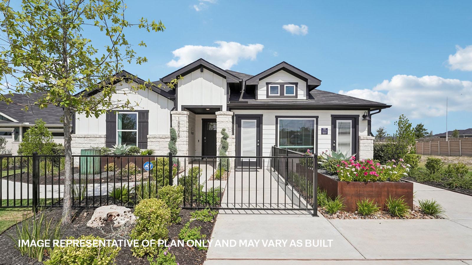 18112 Blazing Ranch Ln exterior