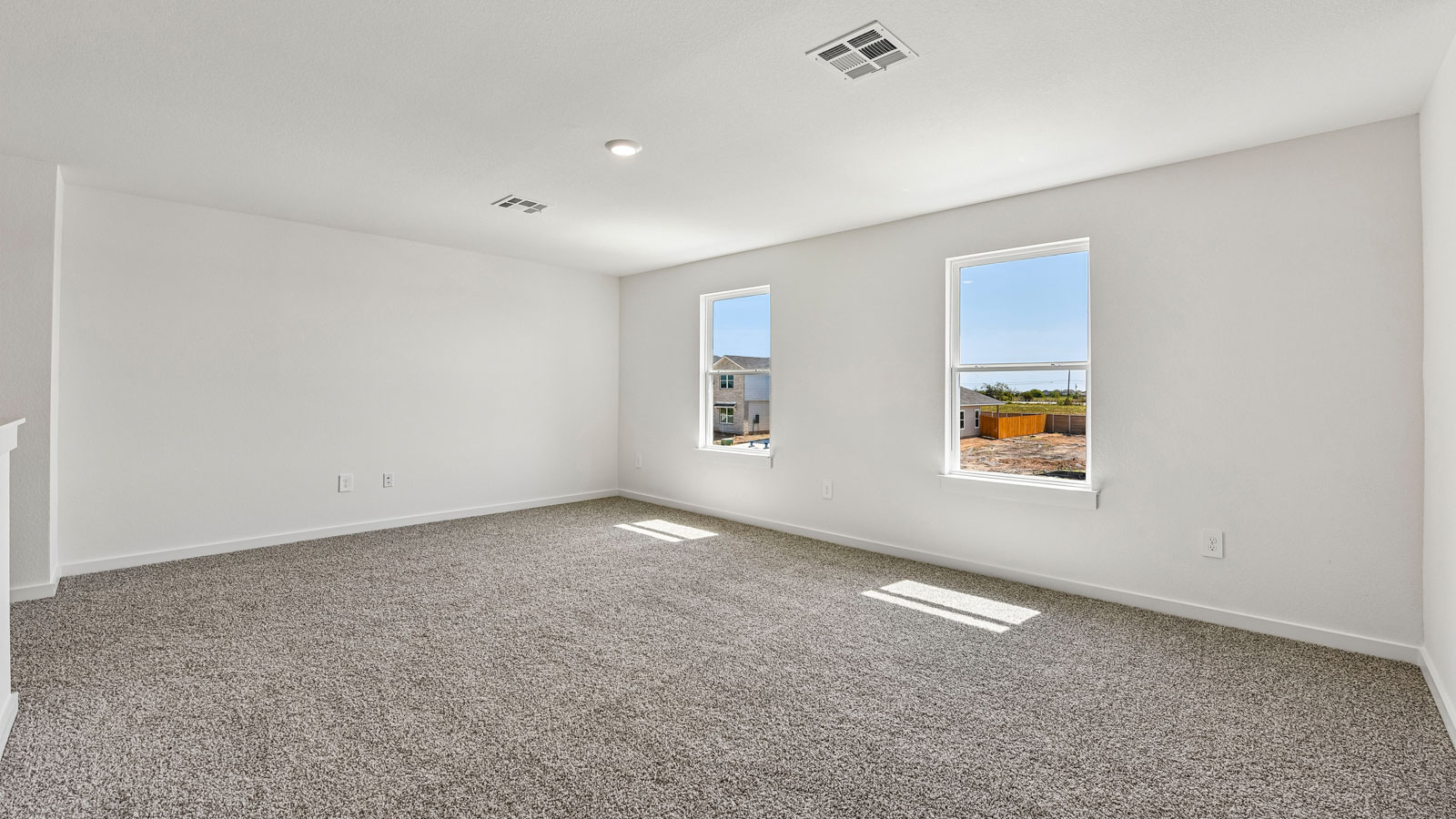 Ozark Spacious Game Room