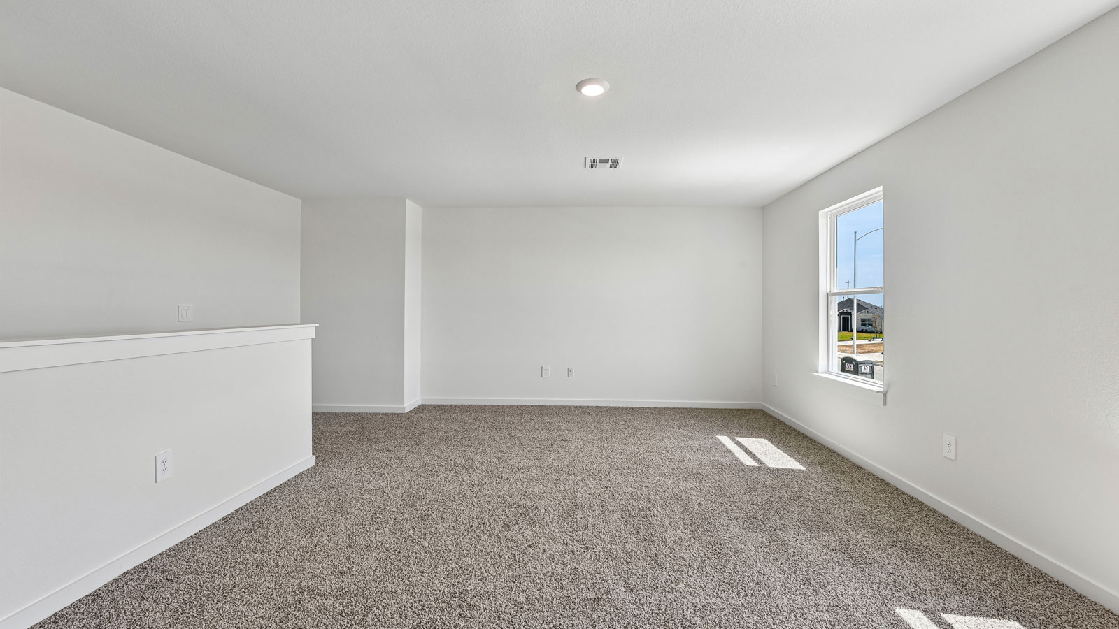 Ozark Spacious Game Room
