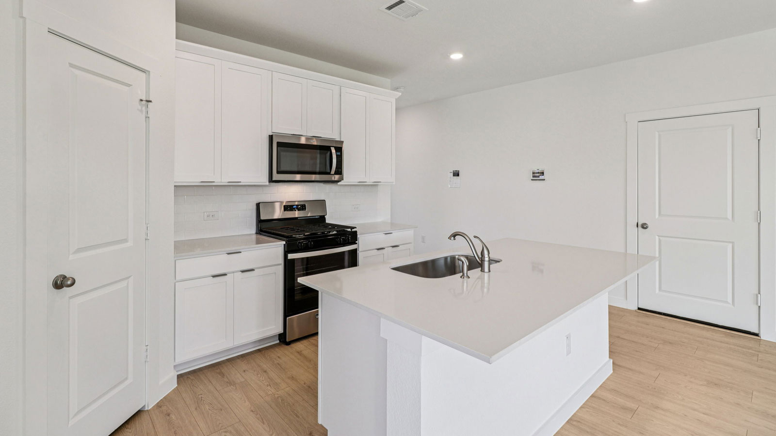 Open kitchen with island.