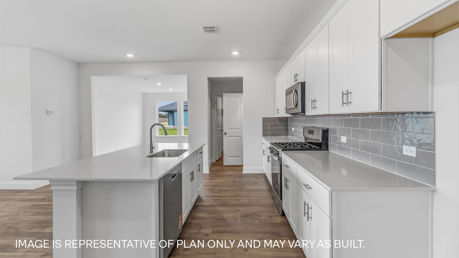Westley Beautiful Kitchen with Island