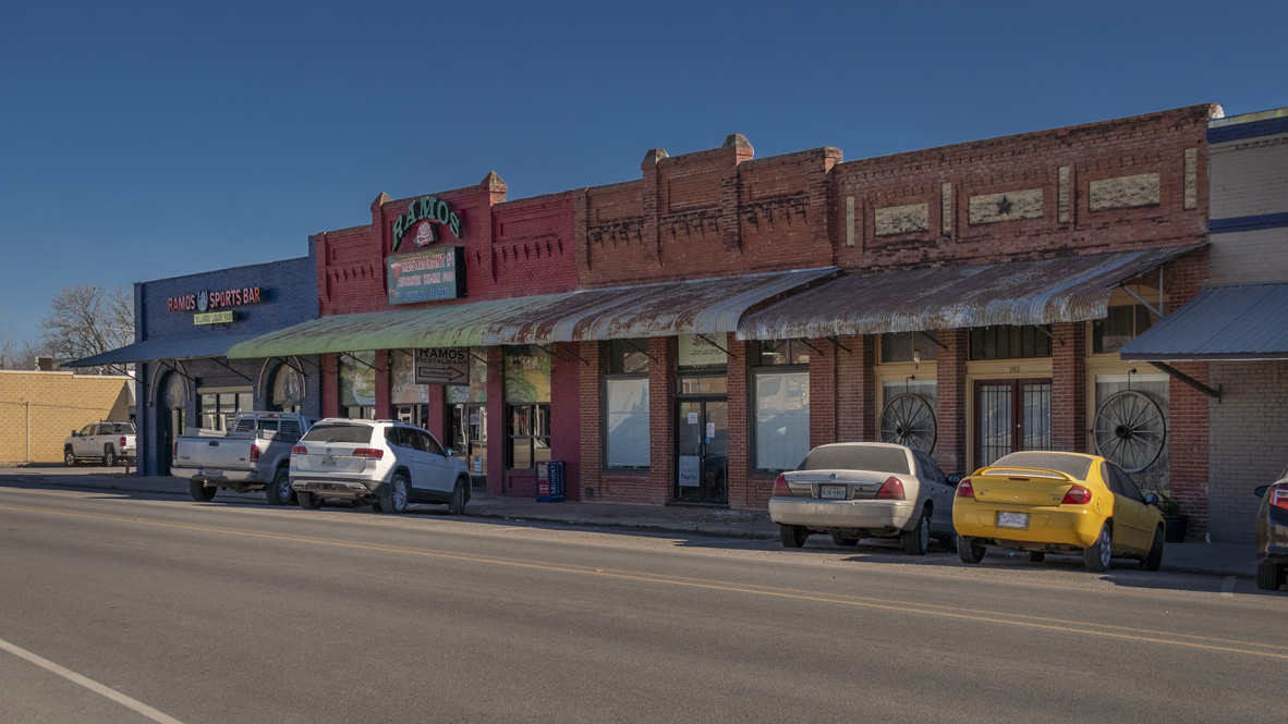 Downtown Manor