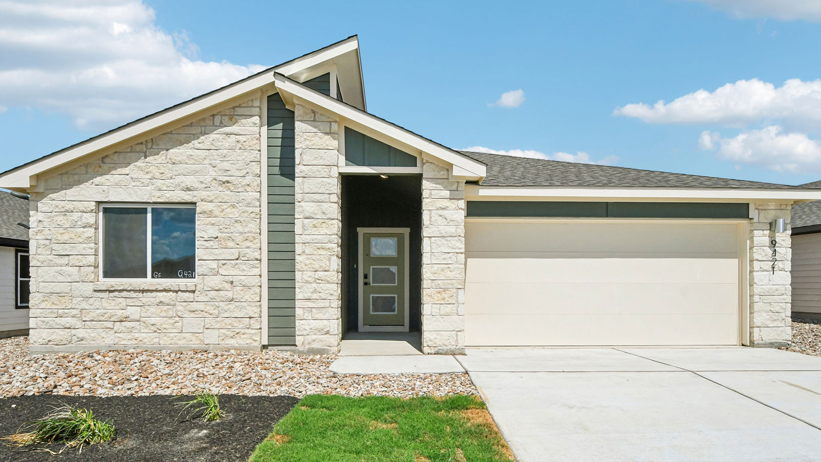 9421 Buckstitch Saddle Dr exterior