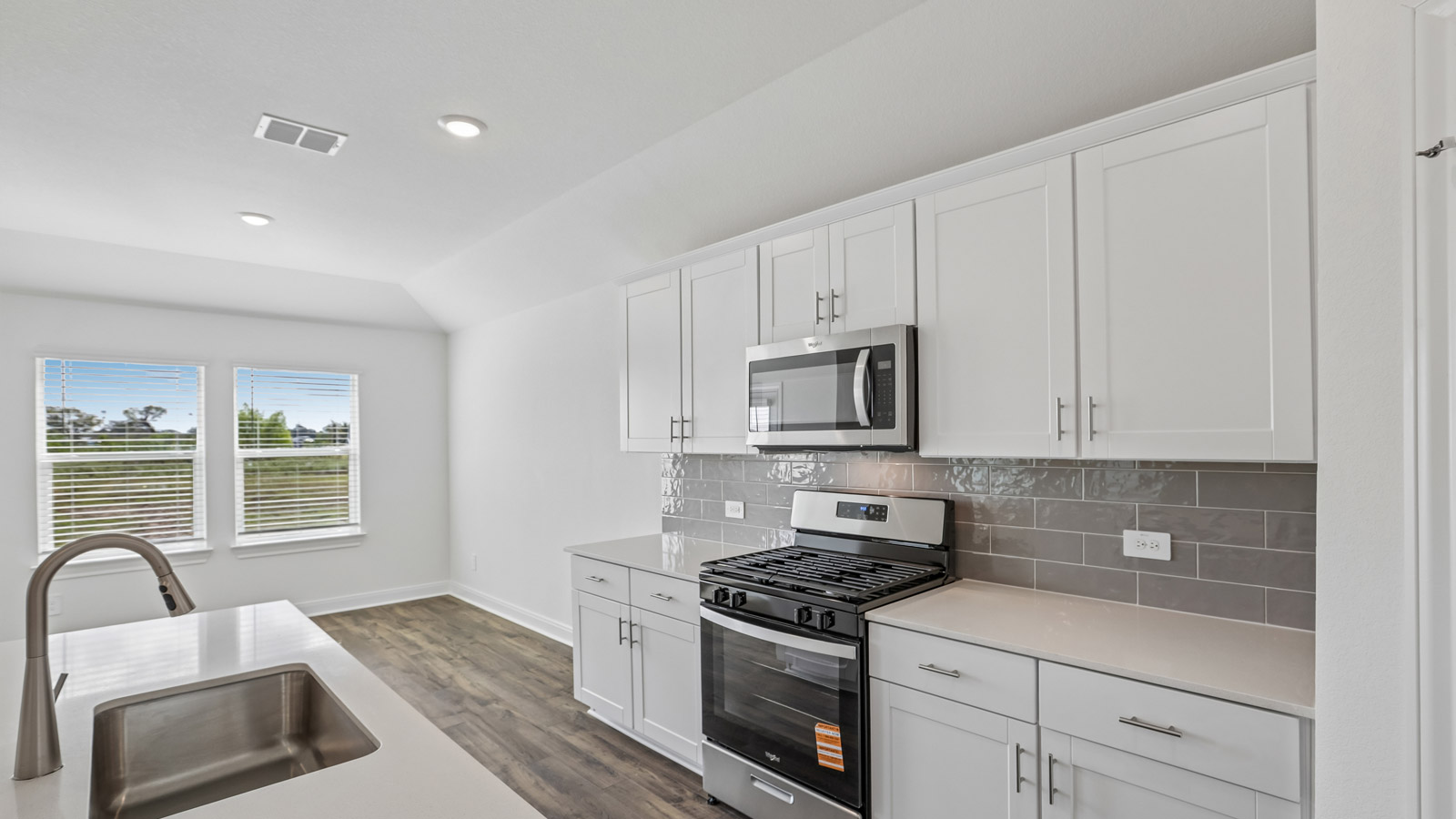 Fairfield Modern Kitchen with Island