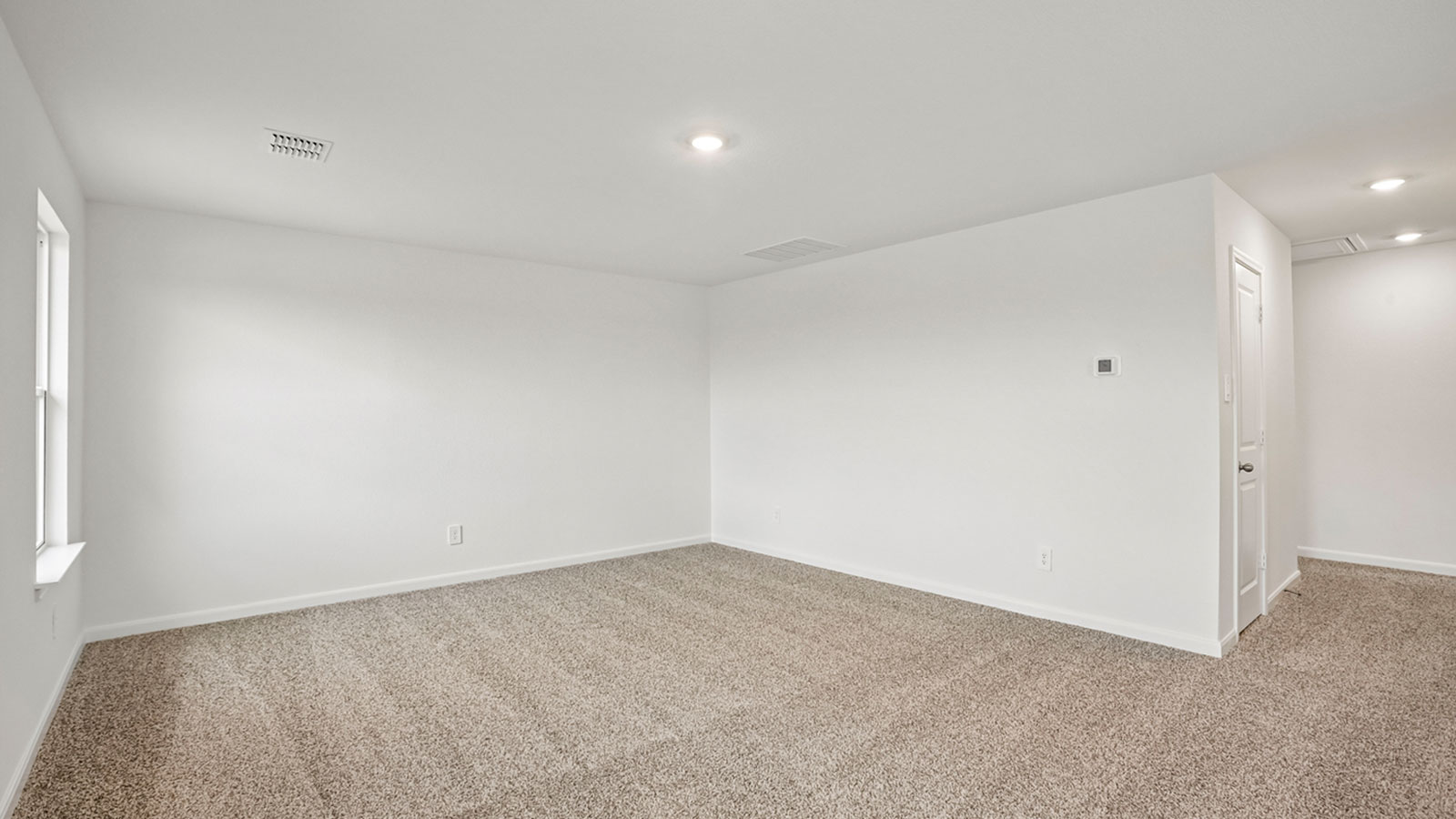 Pierce Spacious Game Room