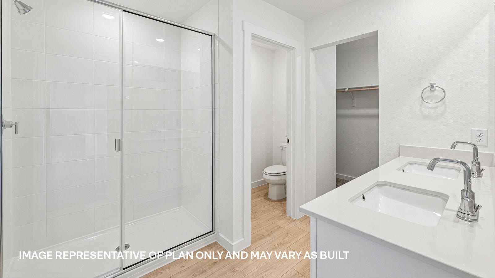 Elgin En Suite Bathroom with Double Vanity