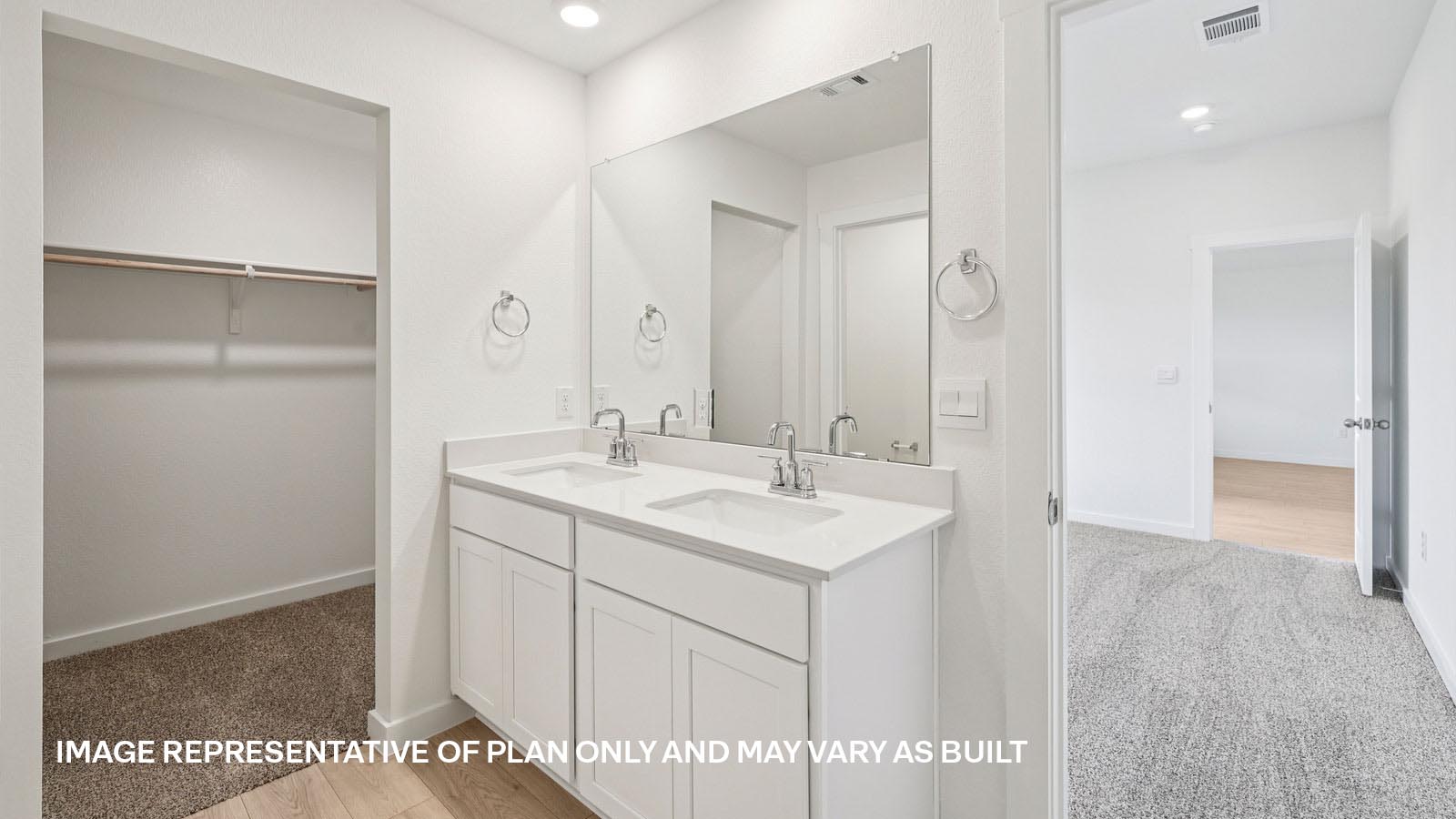 Elgin En Suite Bathroom with Double Vanity