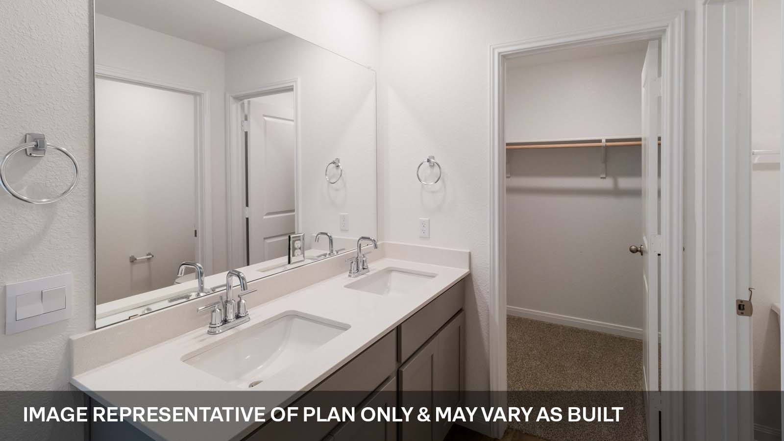 Elgin En Suite Bathroom with Double Vanity