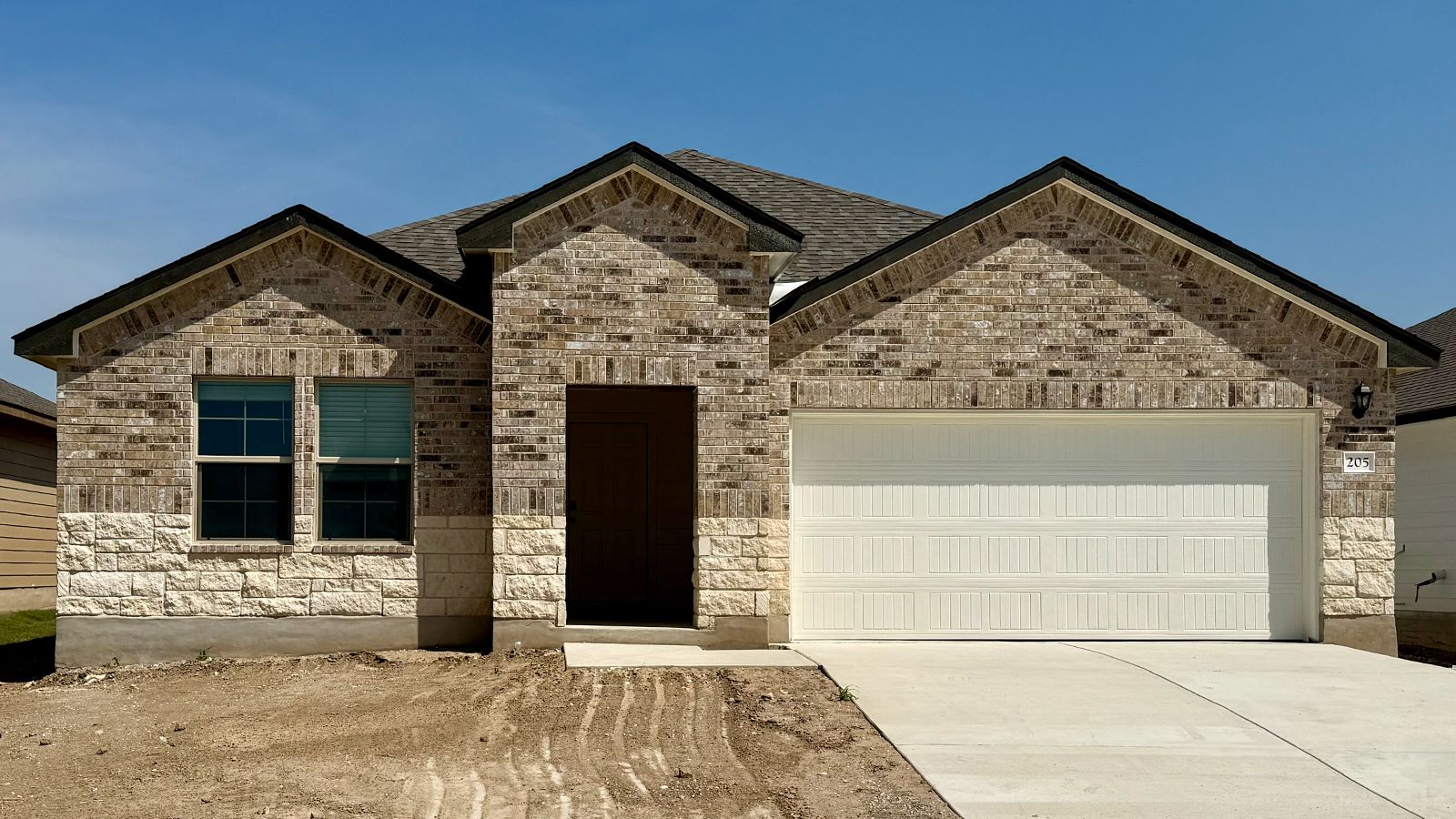 205 McNamara Ct exterior