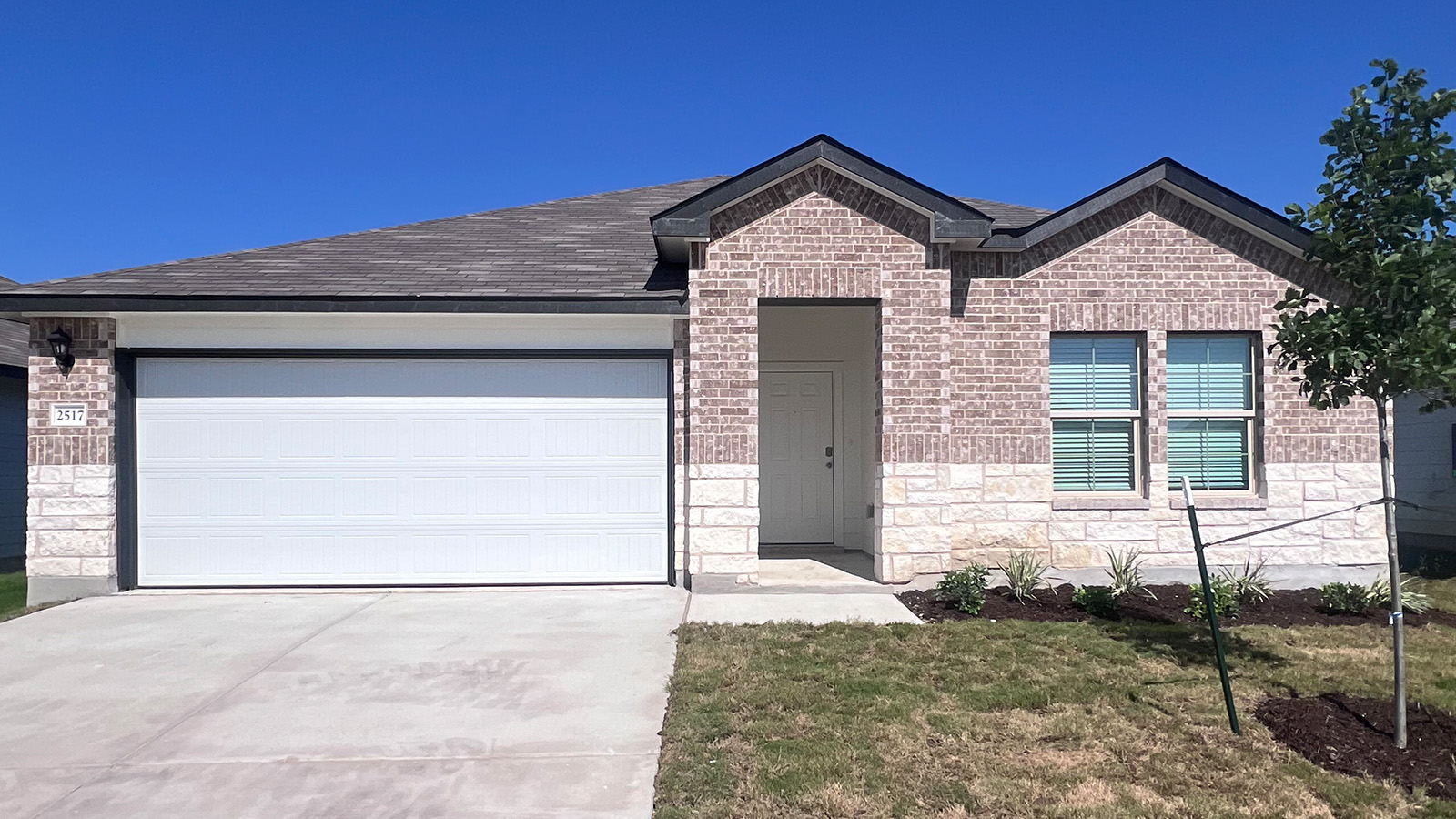 2517 Clarkson Drive exterior