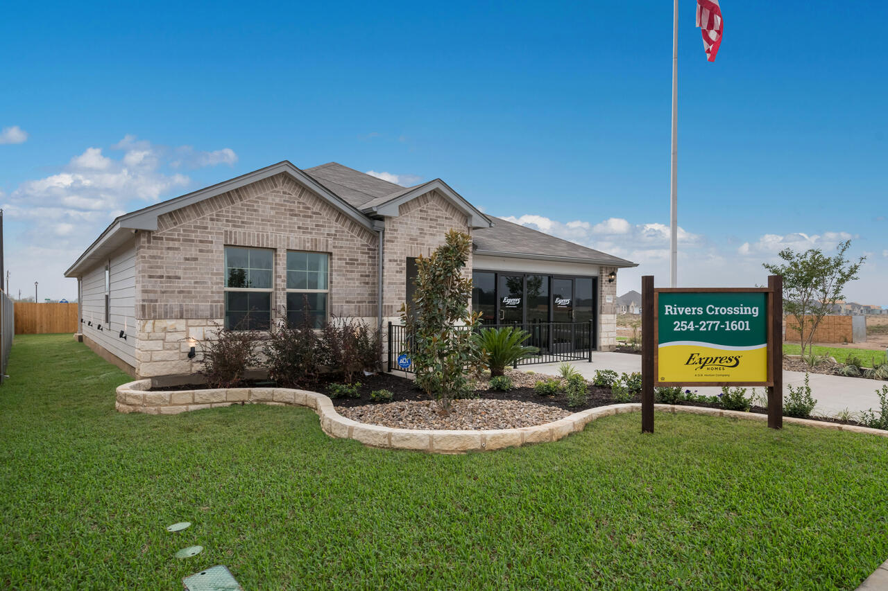 New Homes in River Crossing CHINA SPRING, TX D.R. Horton
