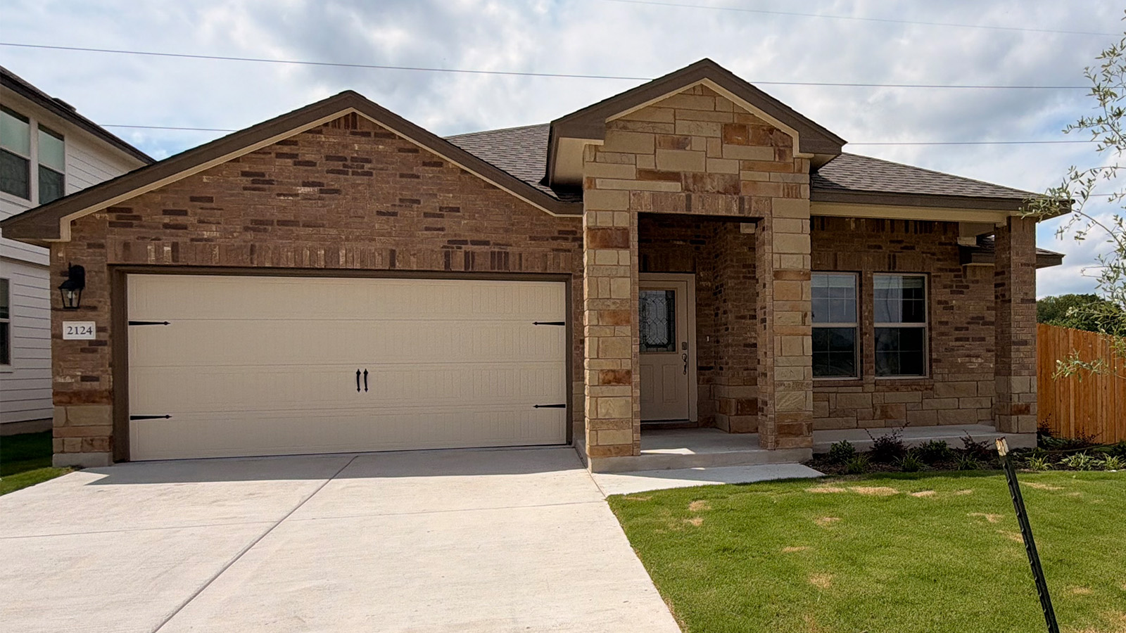 Richmond Front Exterior V Elevation.