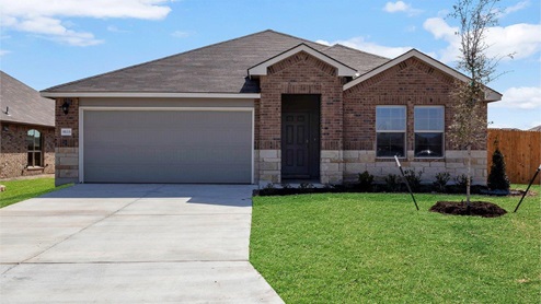 Lake Pointe Terrace model home front exterior elevation.
