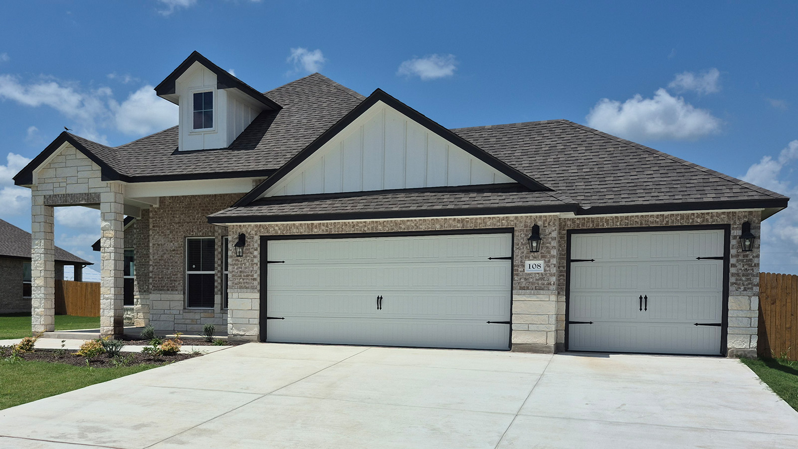 Elmwood Front Exterior Z Elevation.