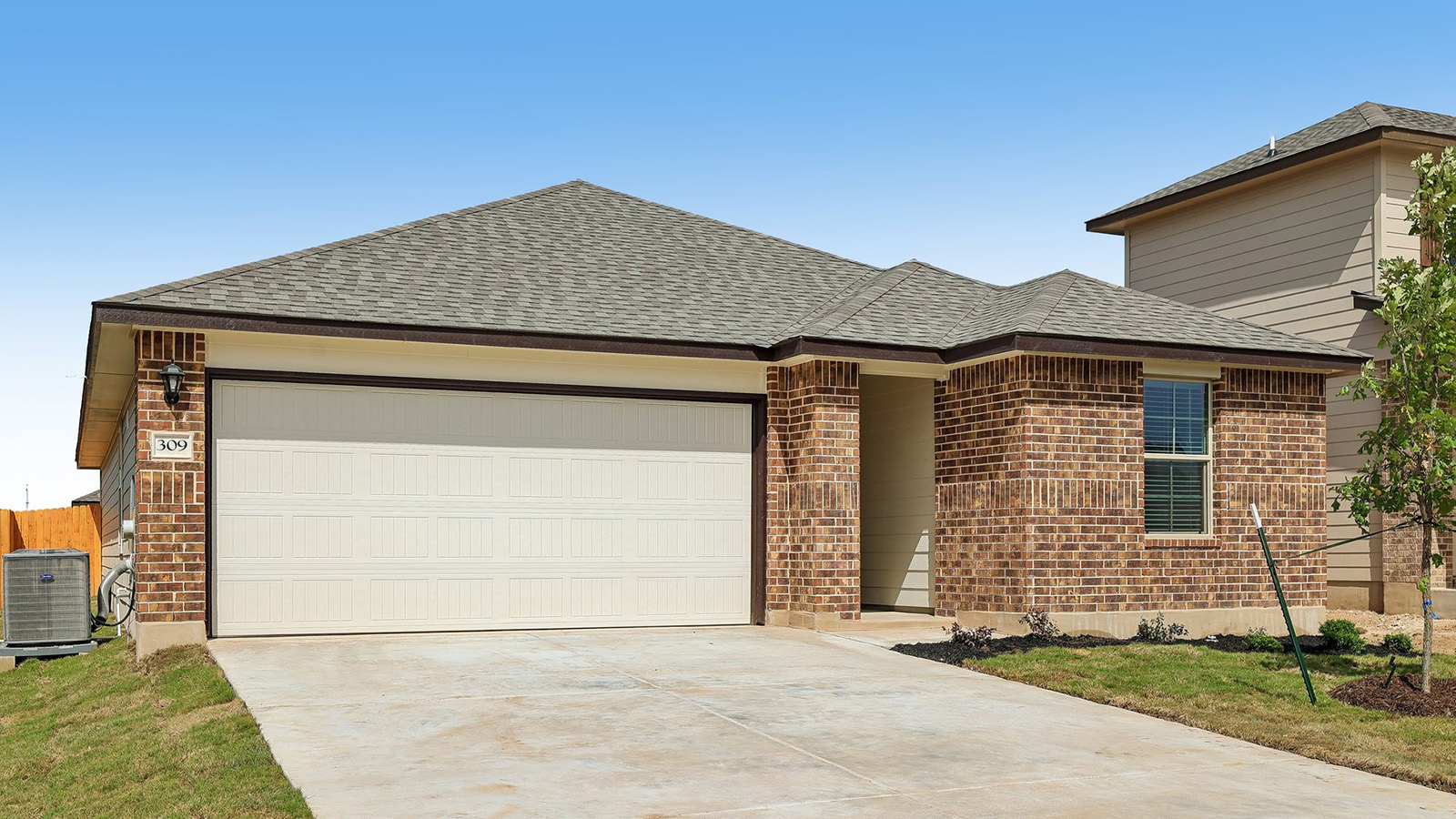 Easton Front Exterior A Elevation.