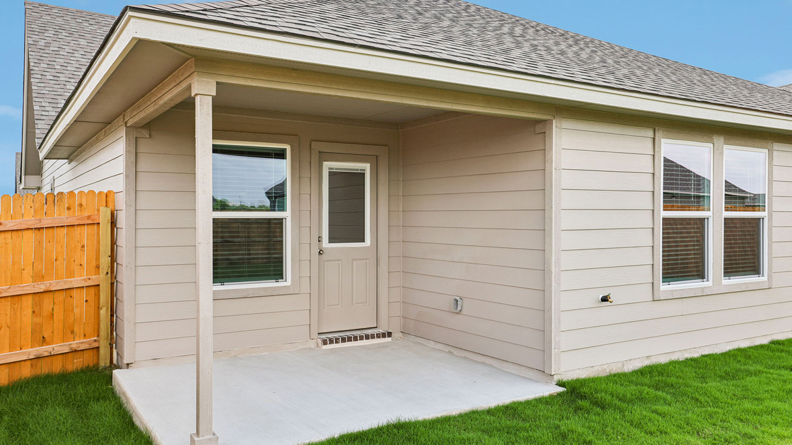 Texas Cali Rear Exterior F Elevation with Brick.