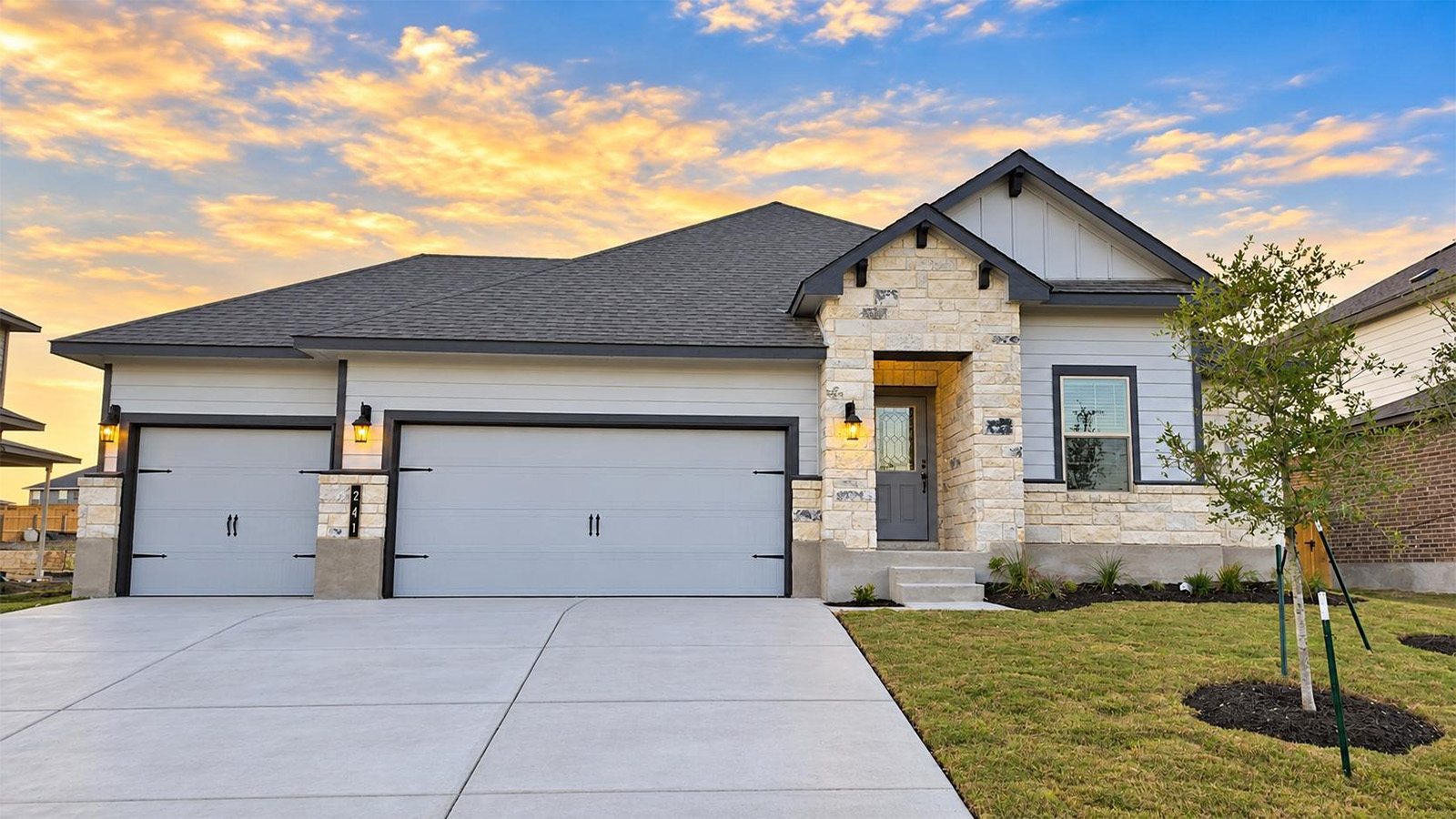 241 Dora Drive exterior