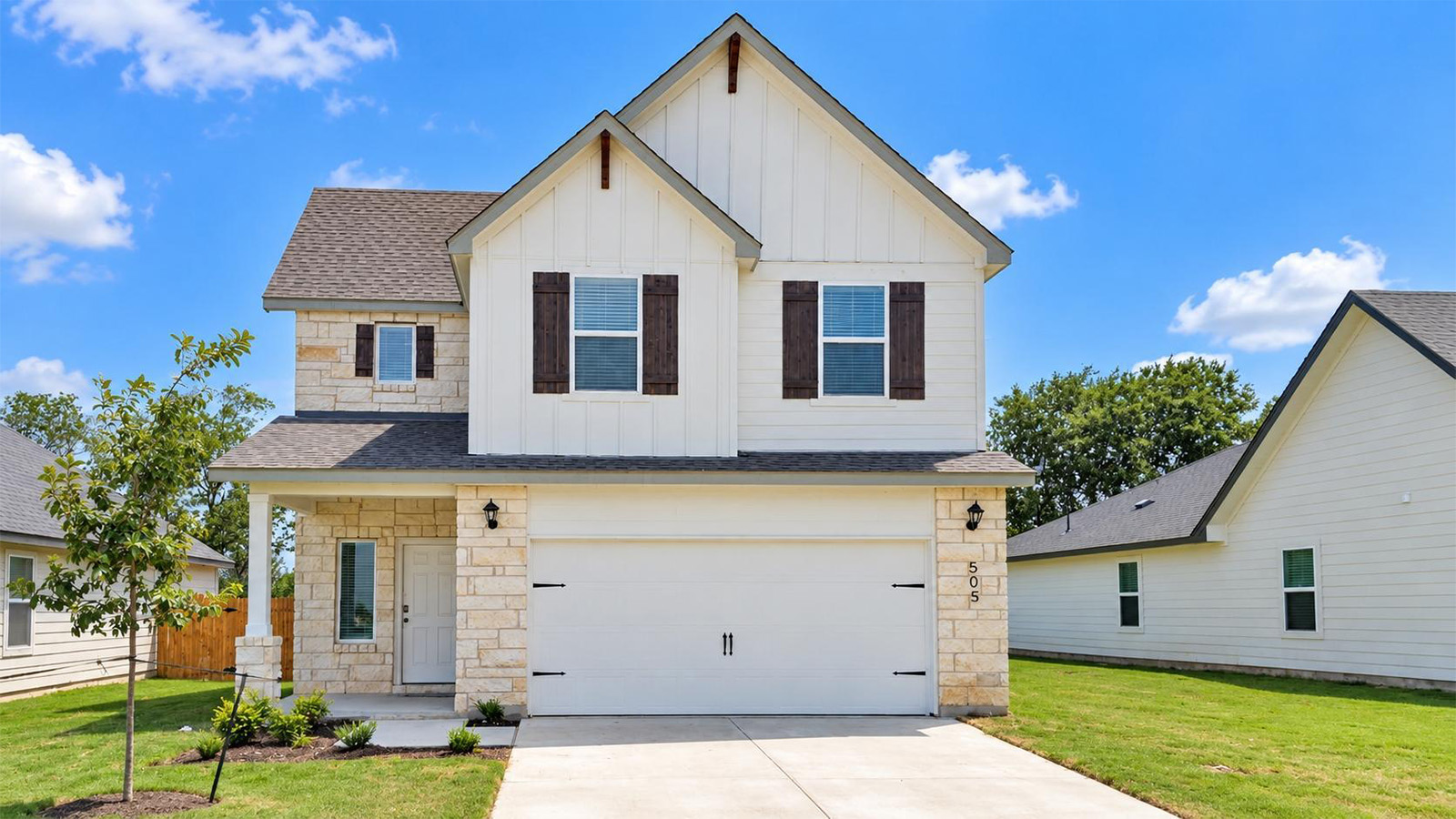 505 Hector Loop exterior
