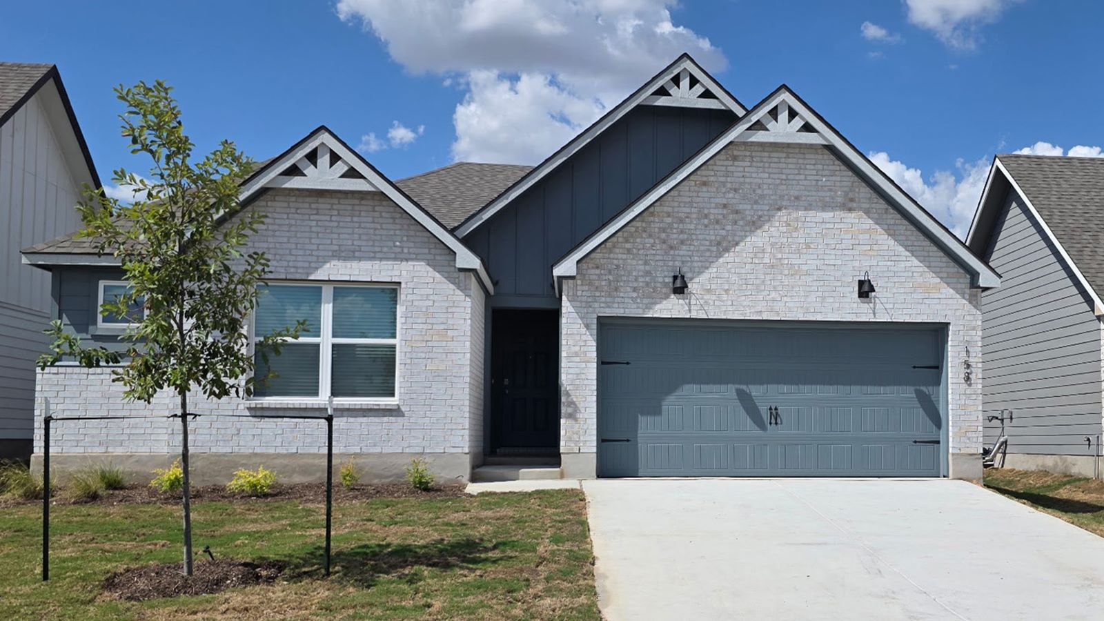 Bellvue Front Exterior G Elevation with Brick.