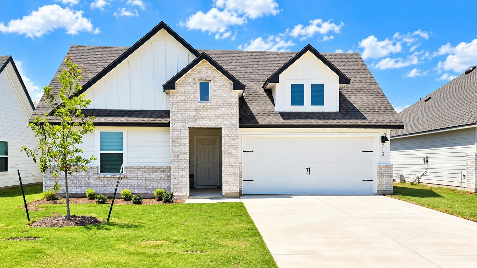 413 Hector Loop exterior