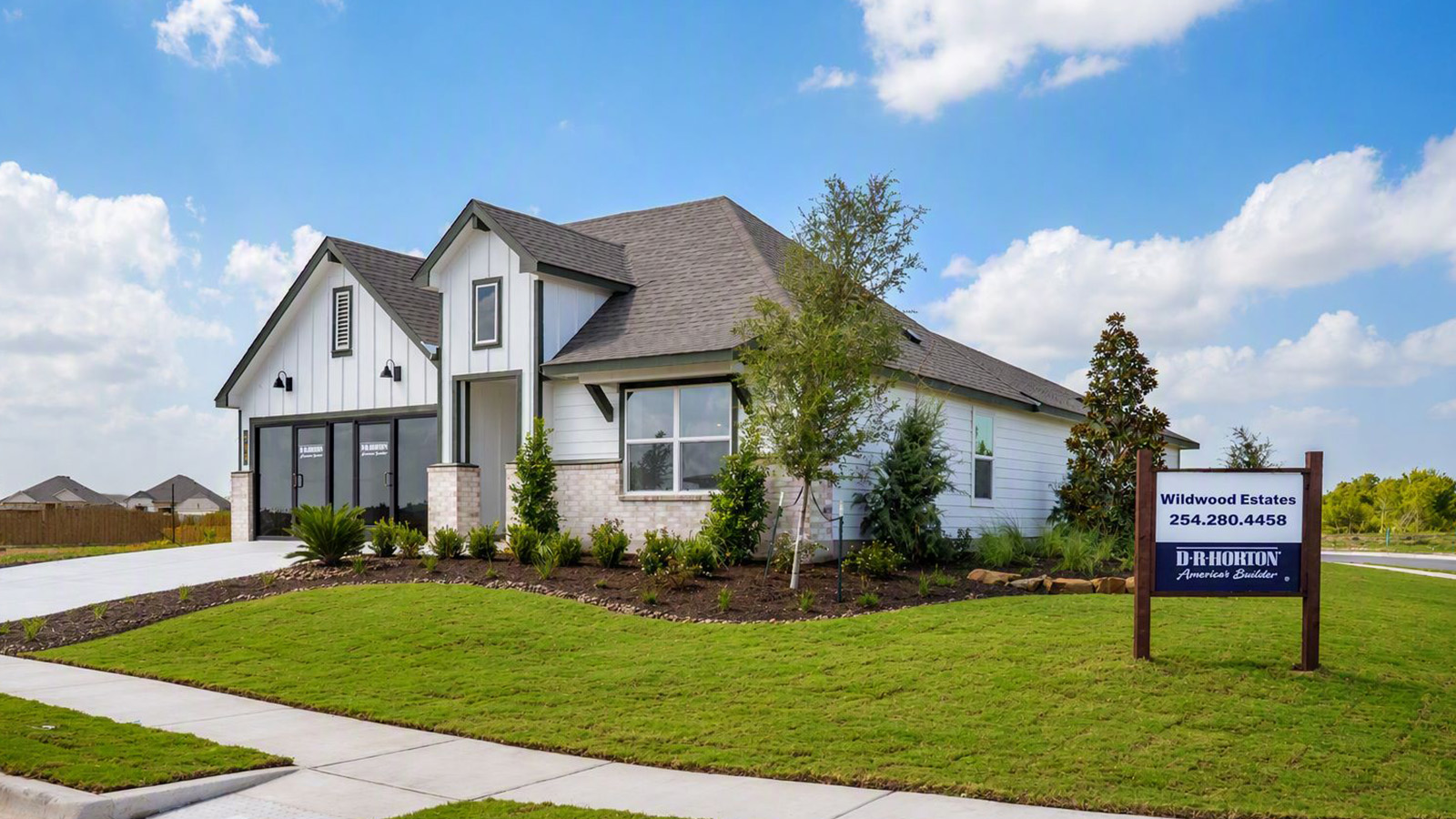 Wildwood Model Front Exterior Kingston G Elevation with Brick.