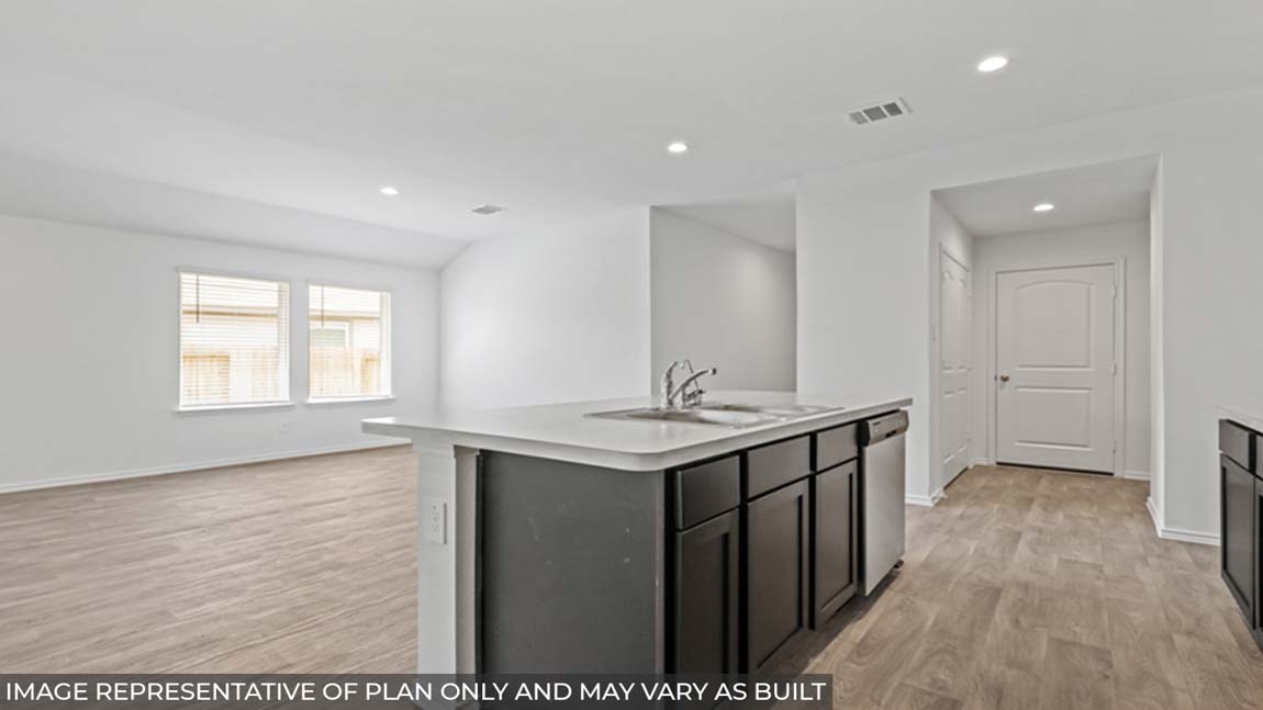 Madeley Creek Preserve Model Open 7 days a week 7235 Rolling Valley Lane, Conroe, TX 77304 1-2 story home, 3,4,5,6 bed homes with 1,2,3 baths.
