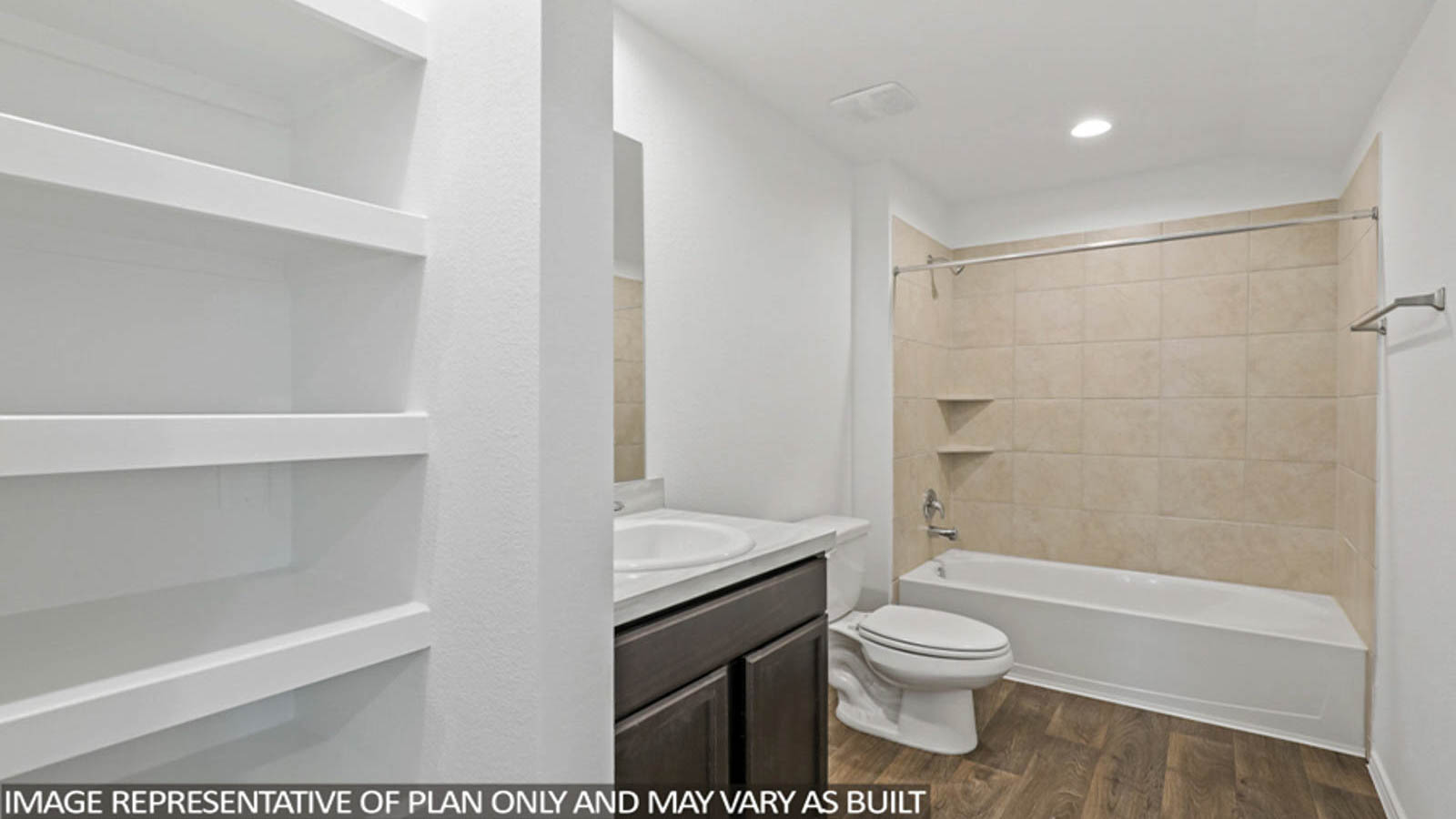 Secondary bathroom with tub/shower combo with quartz counter tops in Conroe TX