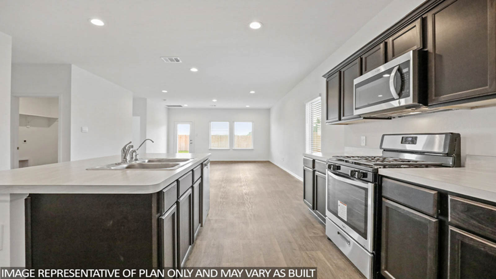 Madeley Creek Preserve Model Open 7 days a week 7235 Rolling Valley Lane, Conroe, TX 77304 1-2 story home, 3,4,5,6 bed homes with 1,2,3 baths.
