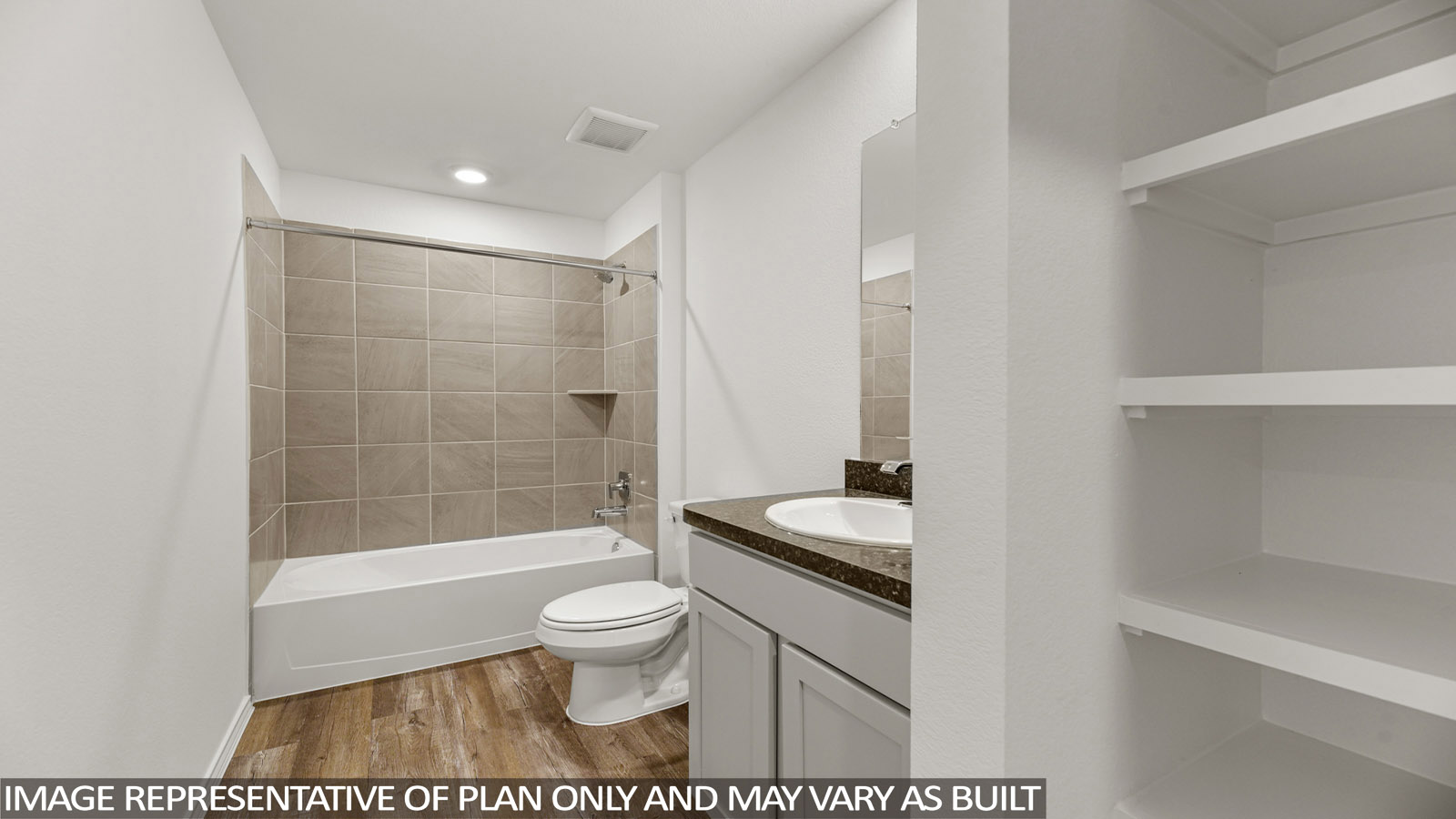 Secondary bathroom with tub/shower combo