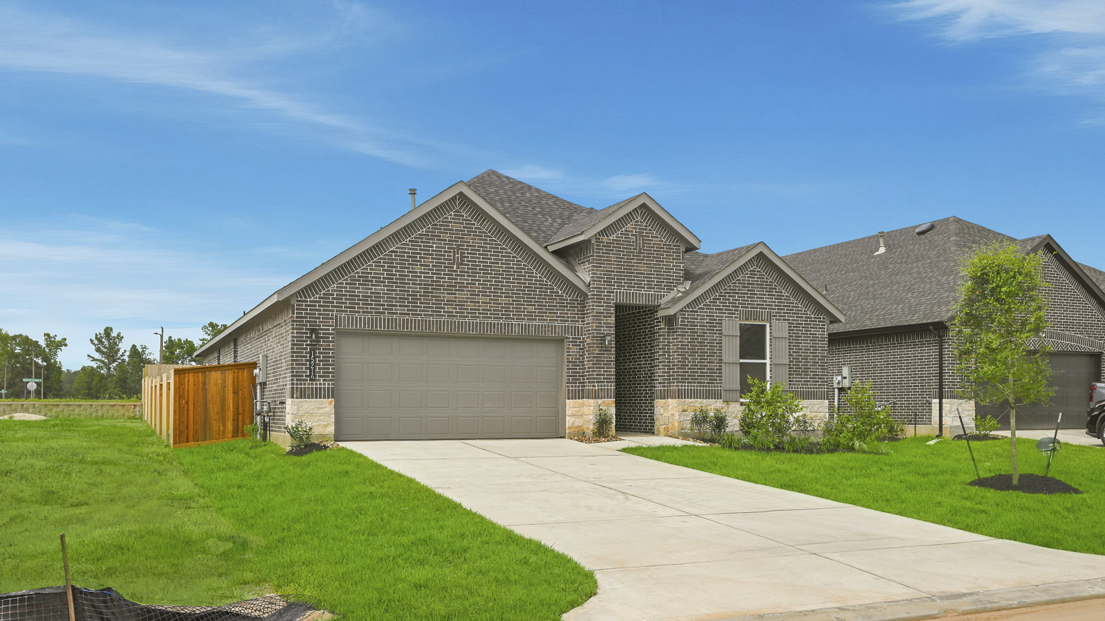 1-2 story home, 3,4,5,6 bed homes with 1,2,3 baths.