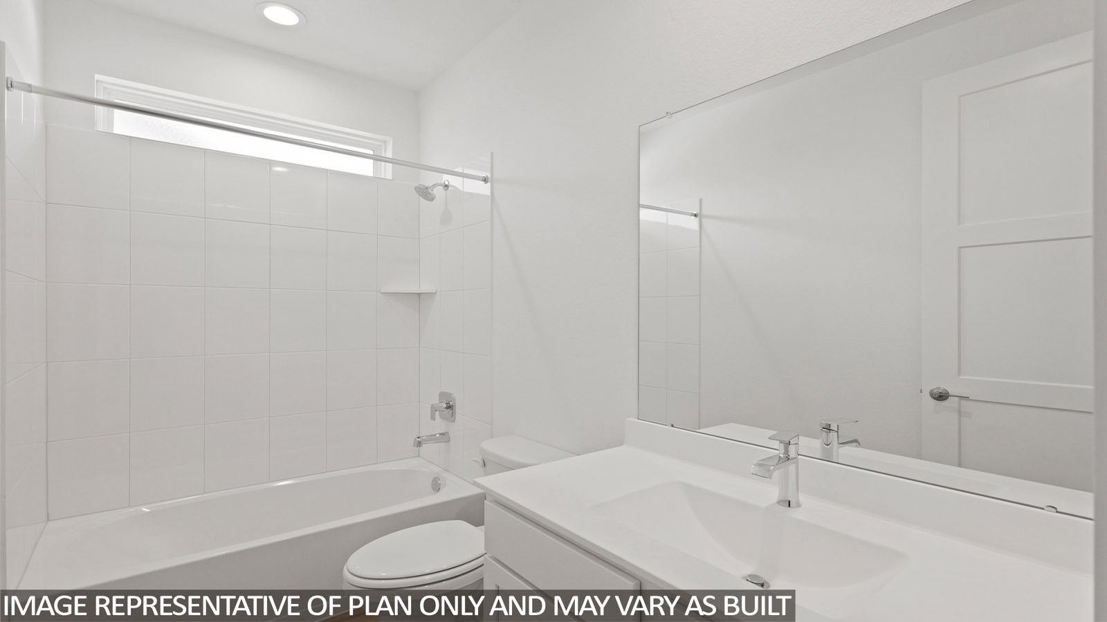 Secondary bathroom with shower/tub combo