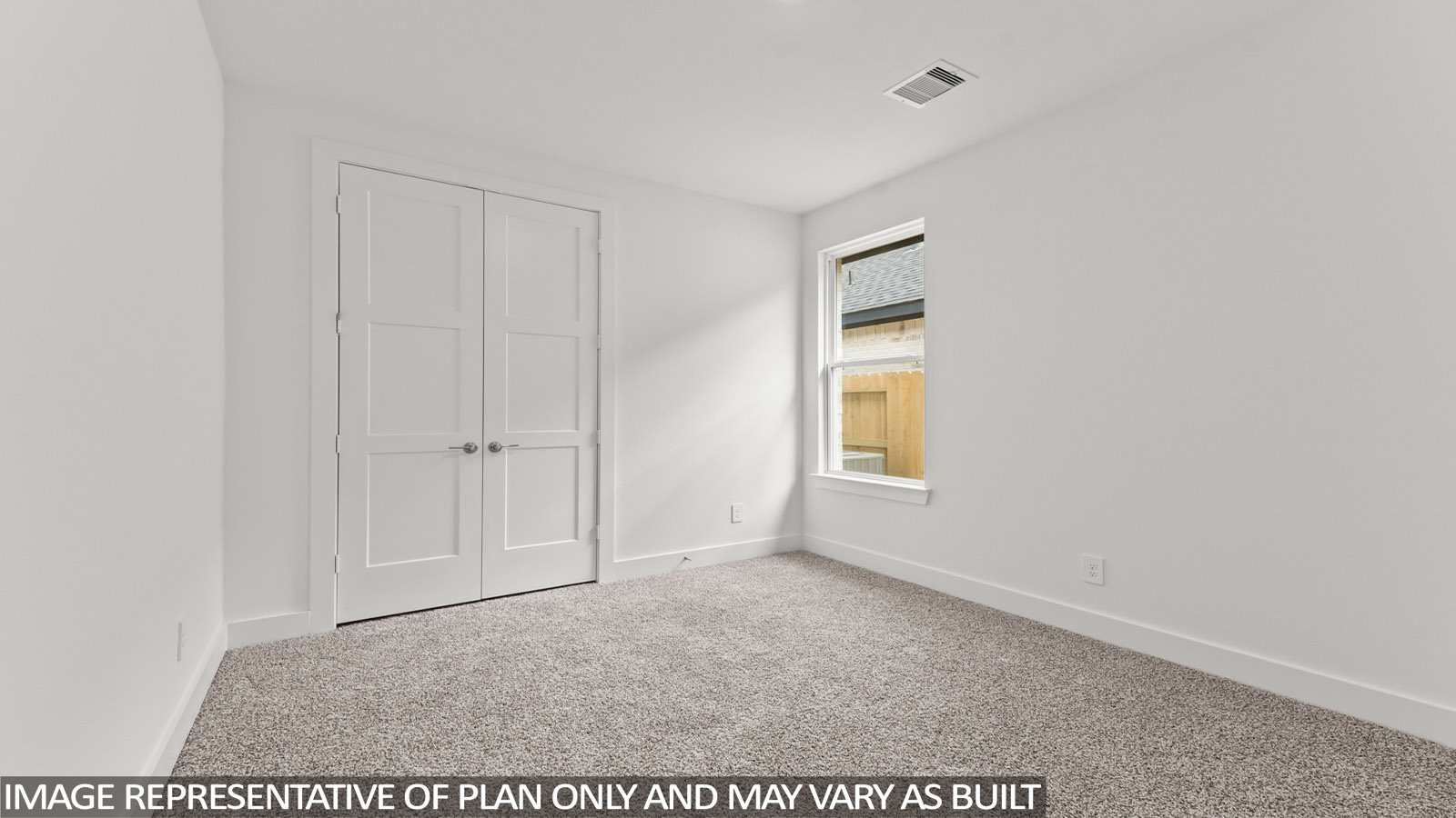 bedroom with carpet flooring