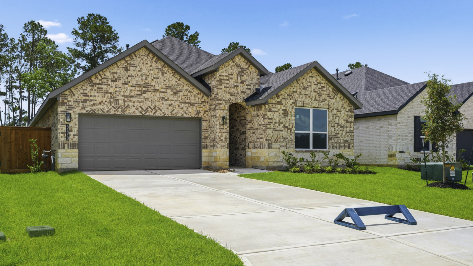 41010 Riverside Meadows Drive