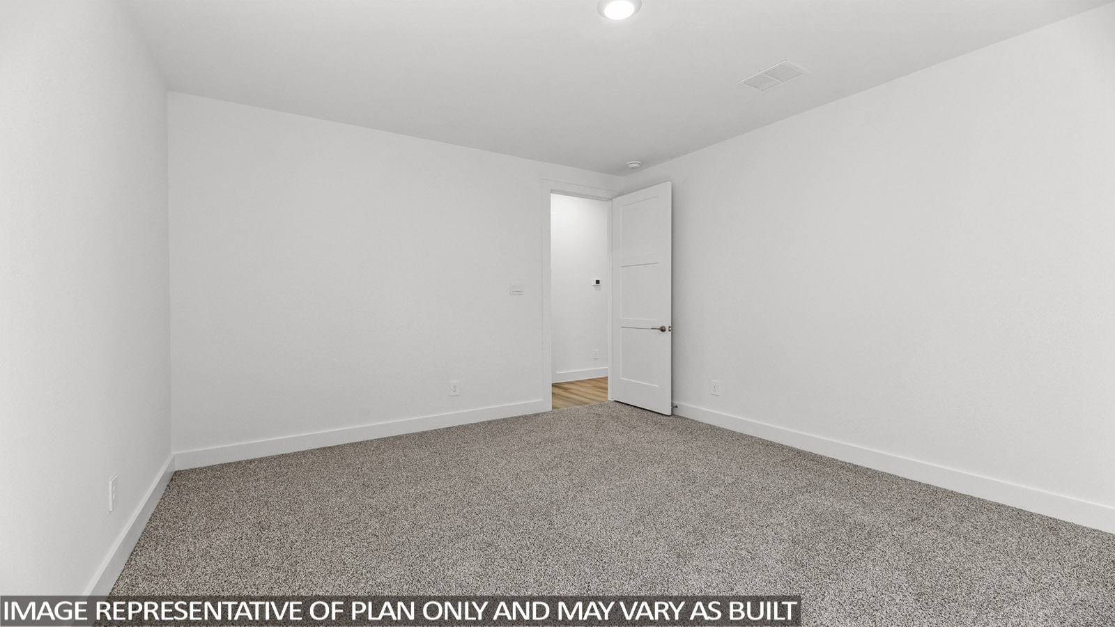 bedroom with carpet flooring