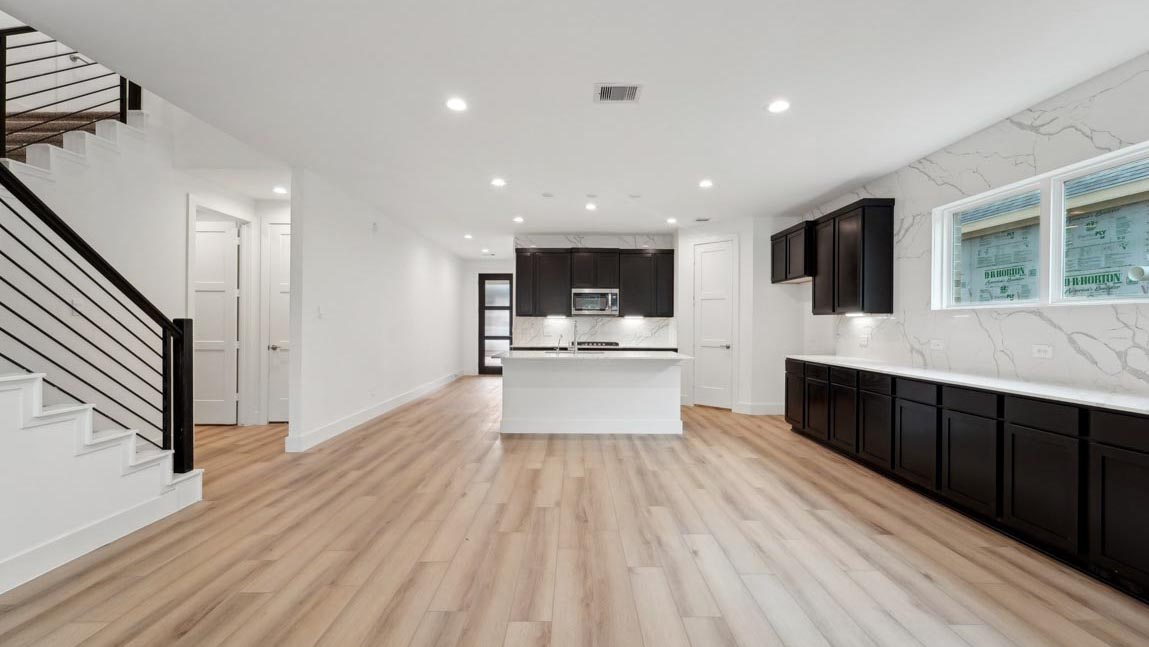 kitchen with stainless steel appliances and quartz countertops