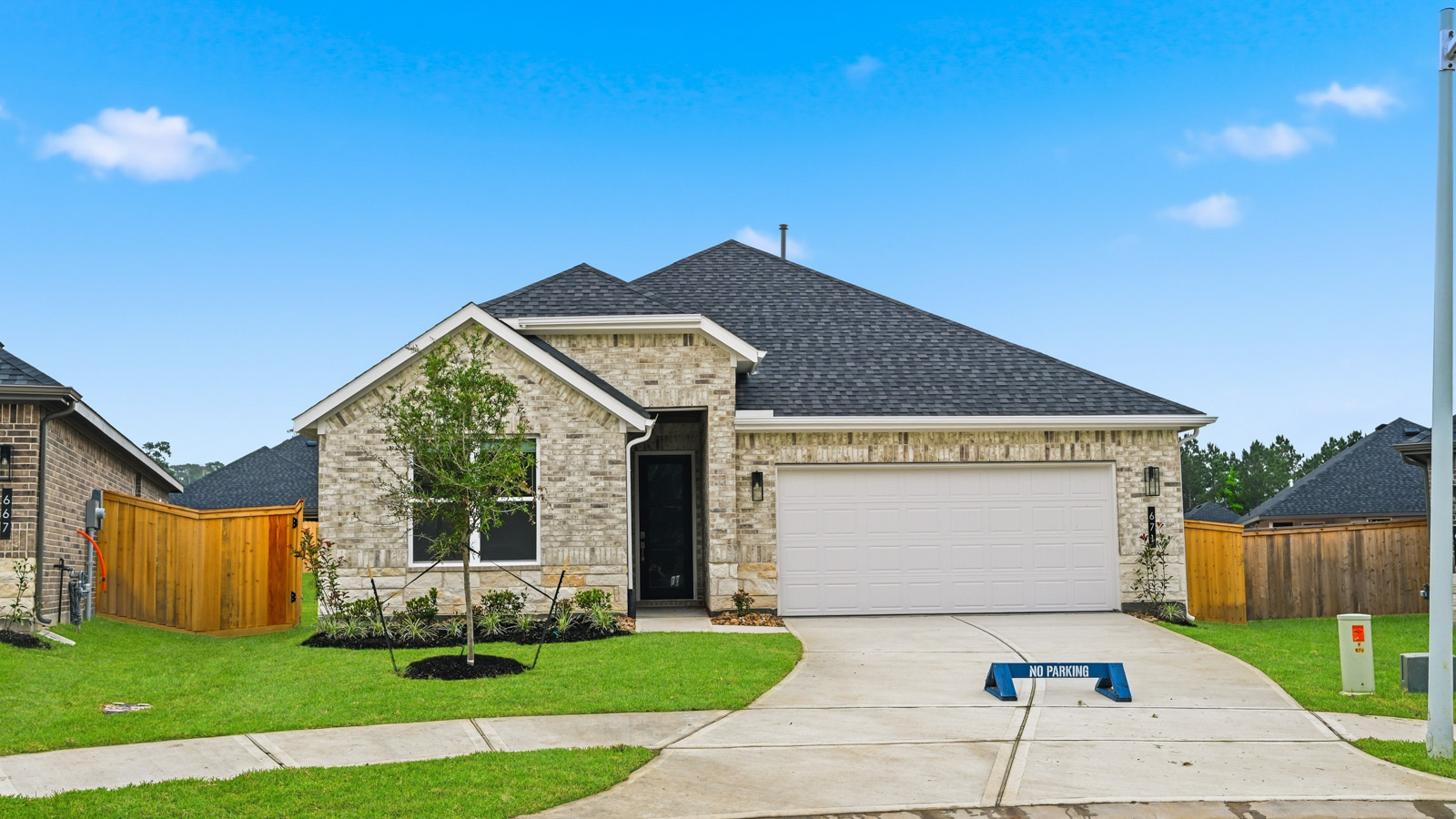 671 Paisley Harbor Court exterior