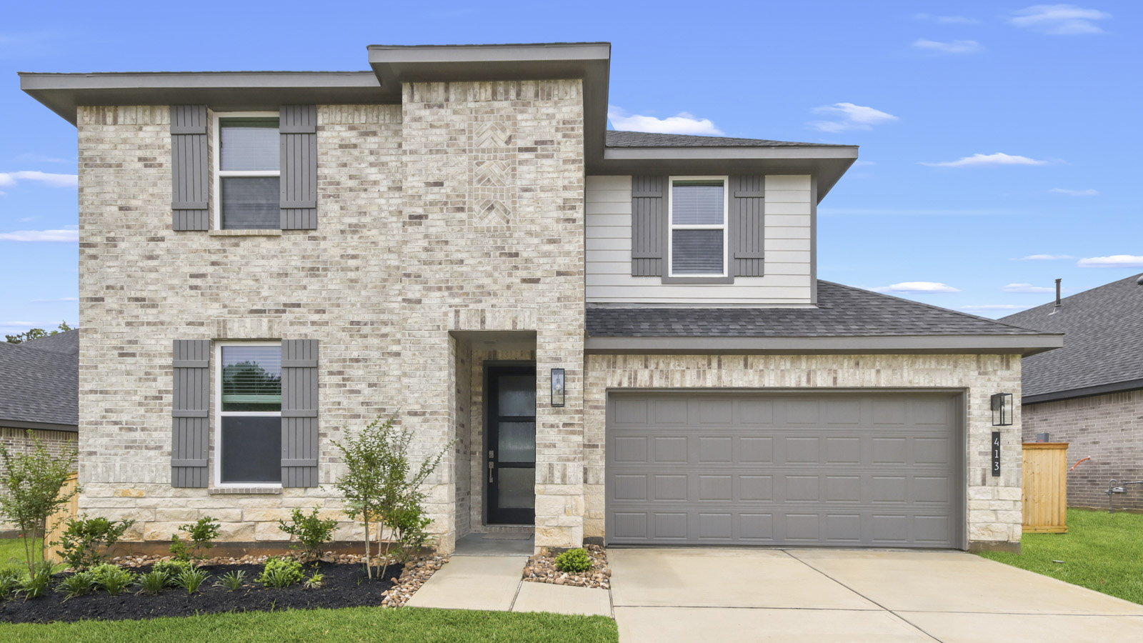 413 Summerset Landing Court exterior