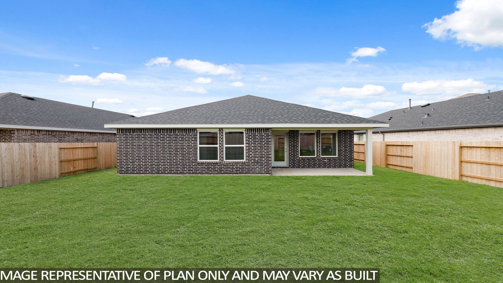 covered patio with overhead lighting