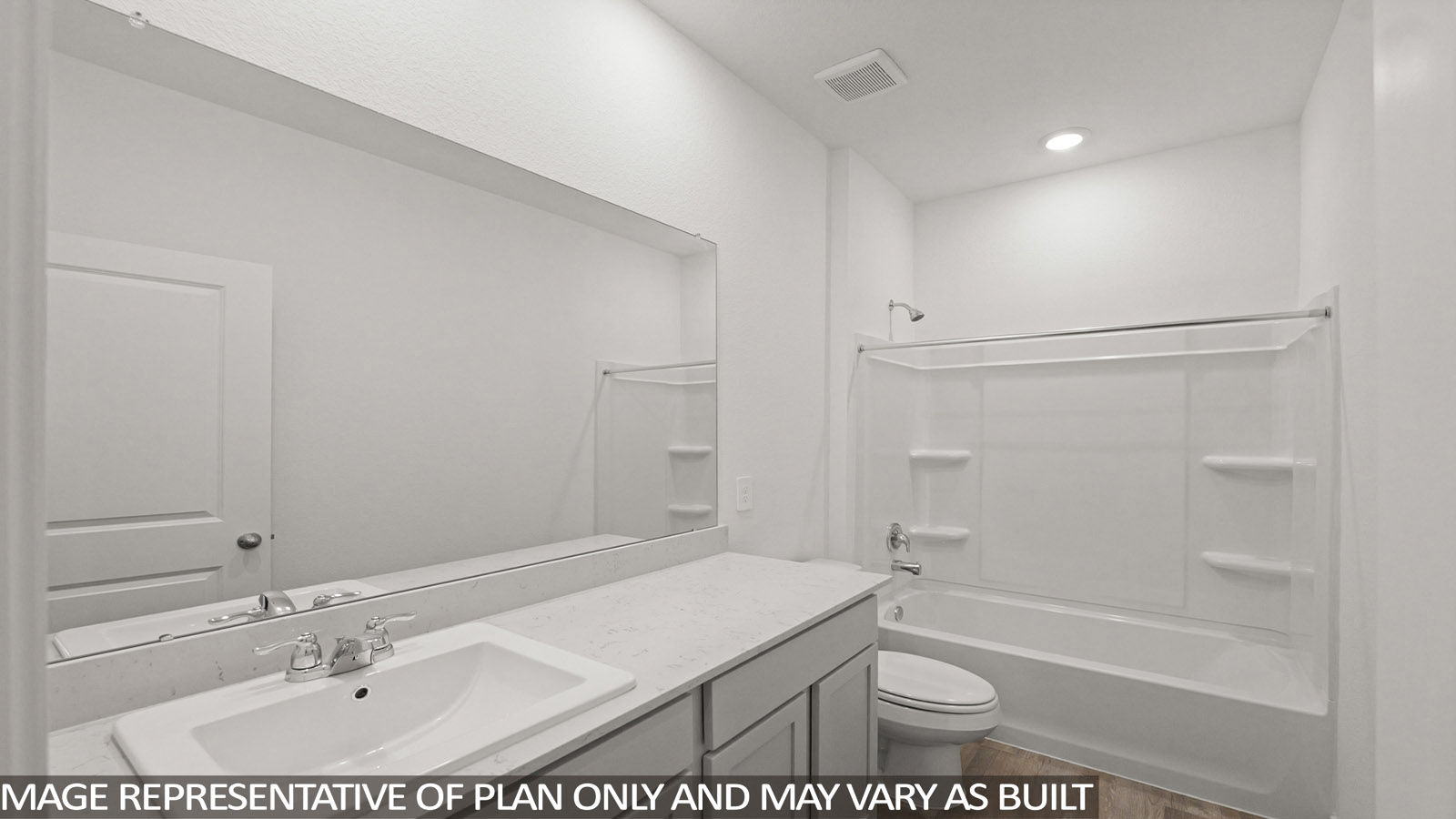 Secondary bathroom with tub/shower combo