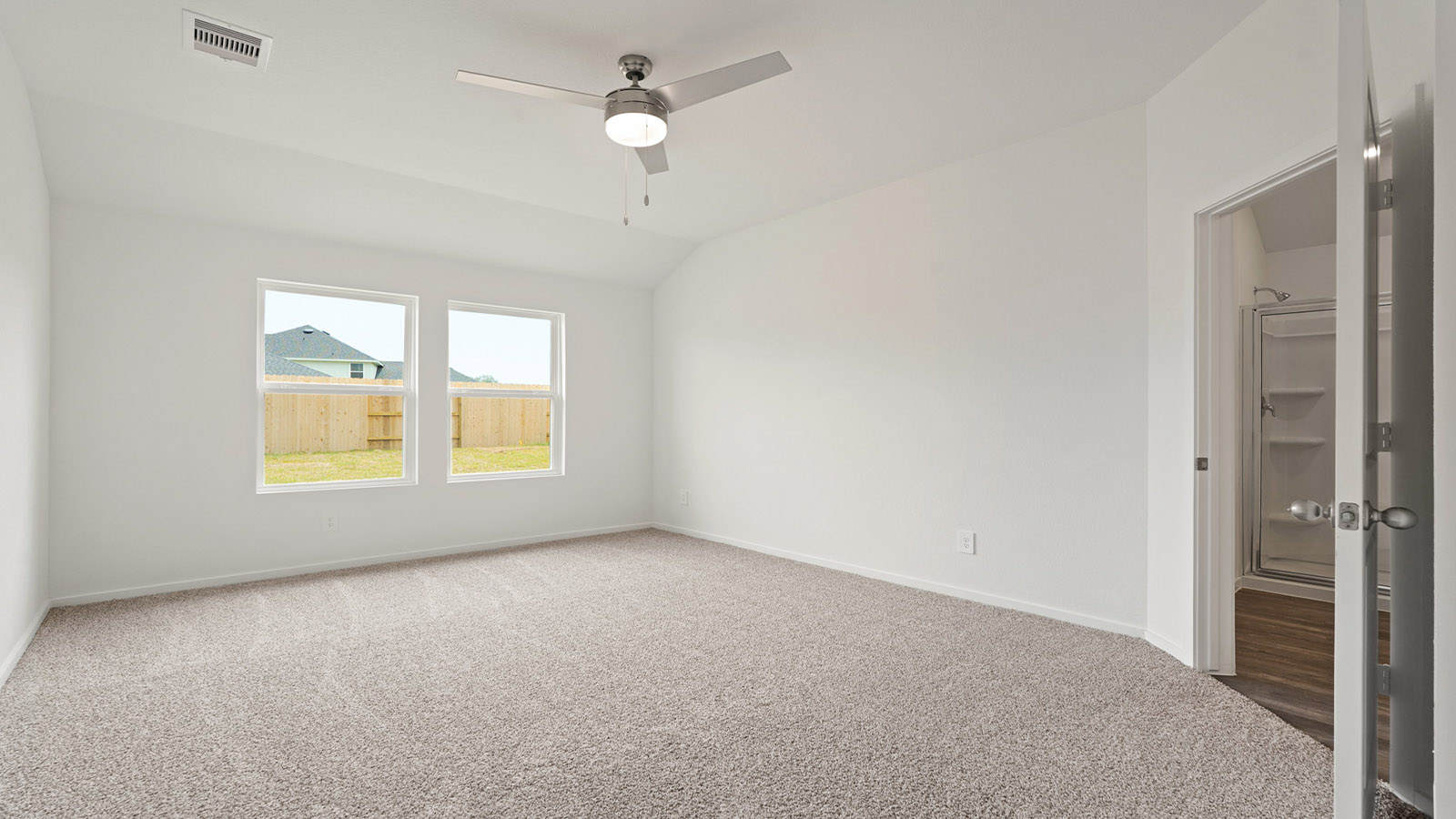 bedroom with carpet flooring