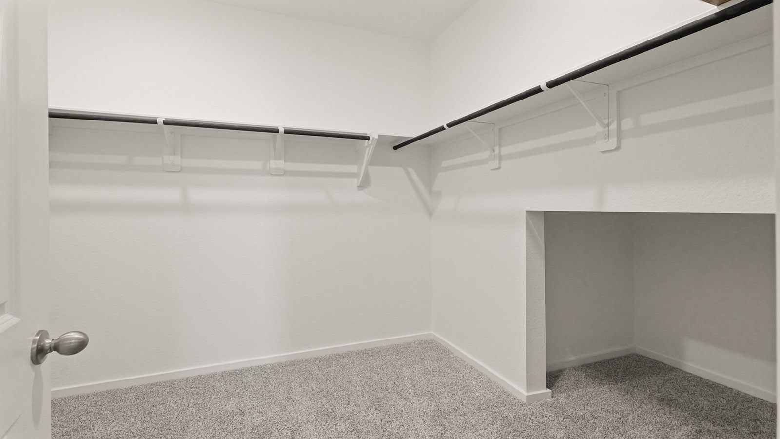 primary walk in closet