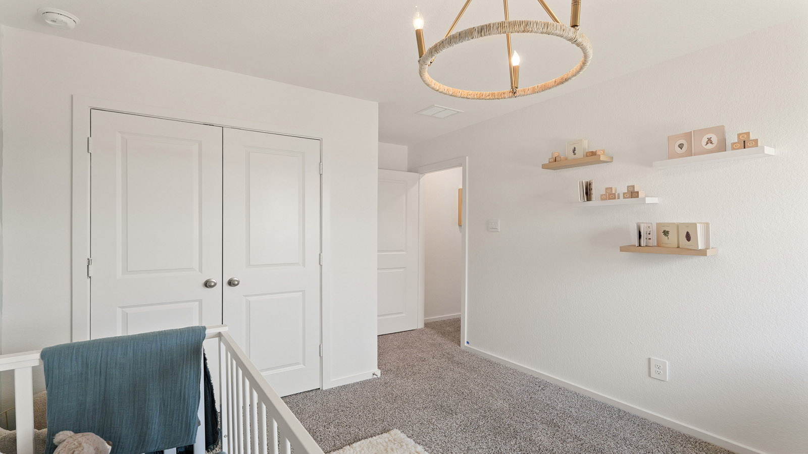 bedroom with carpet flooring