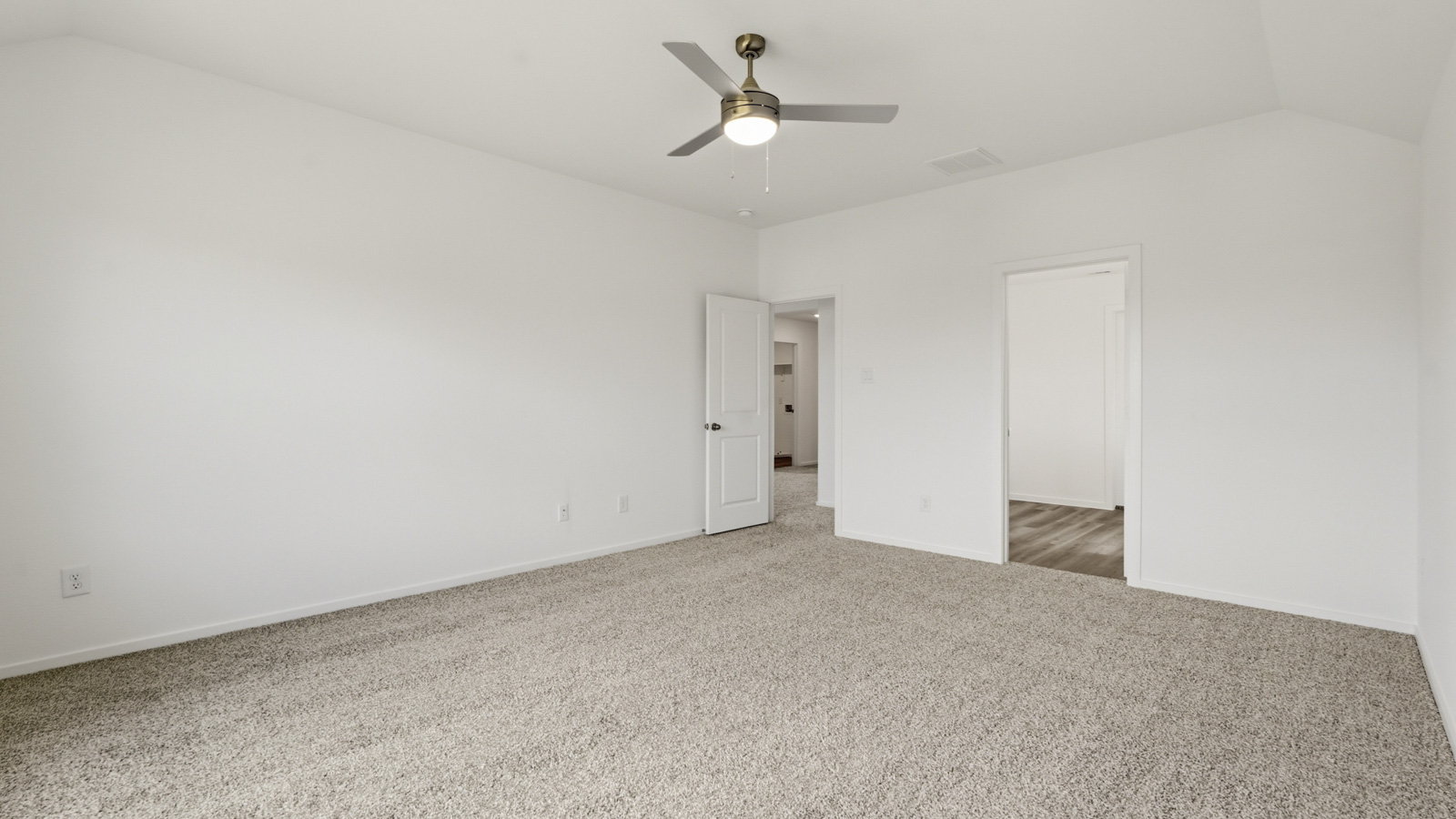 bedroom with mohawk carpet flooring in Hockley, TX