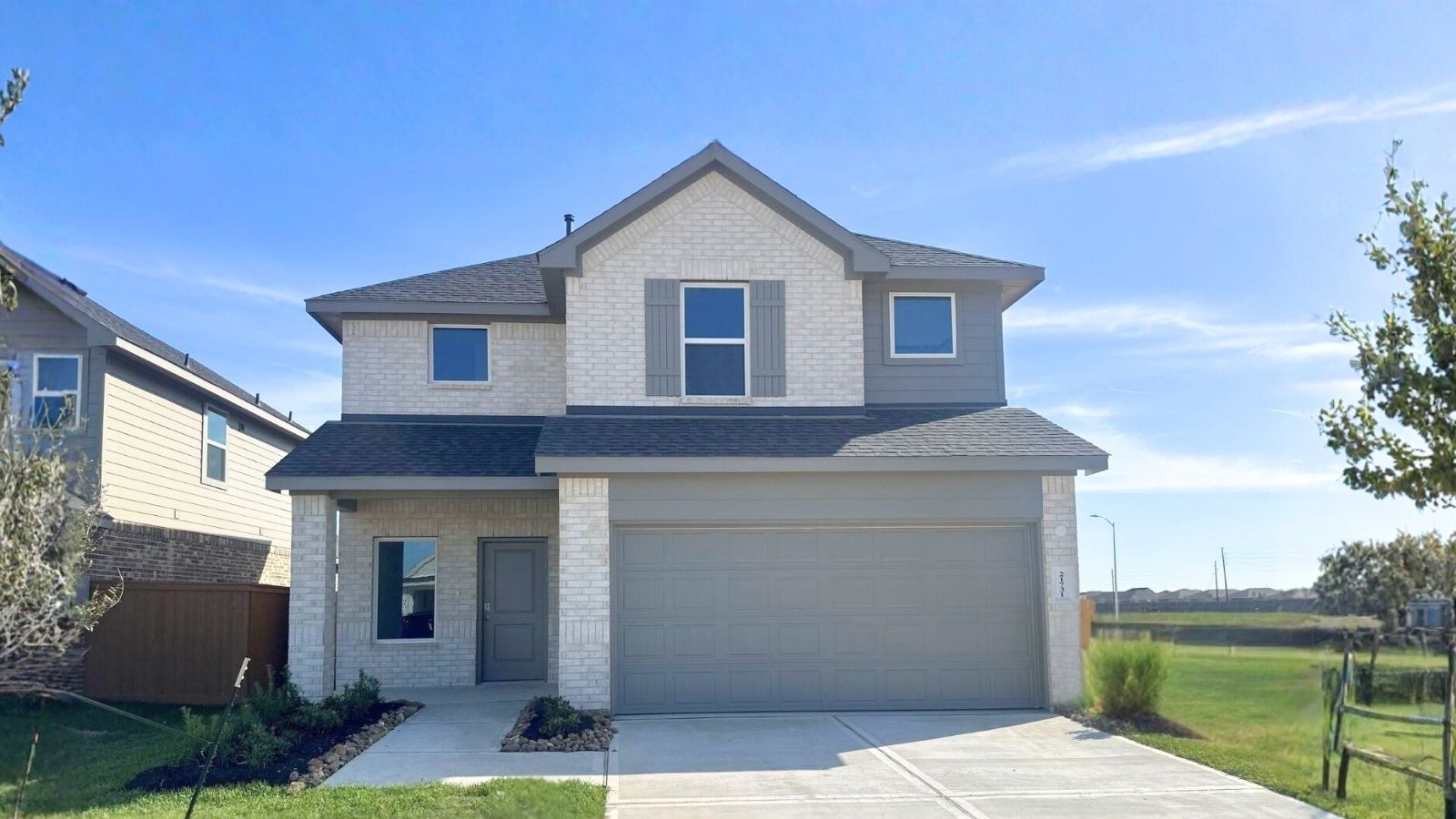 21731 Piazza Maggiore Lane