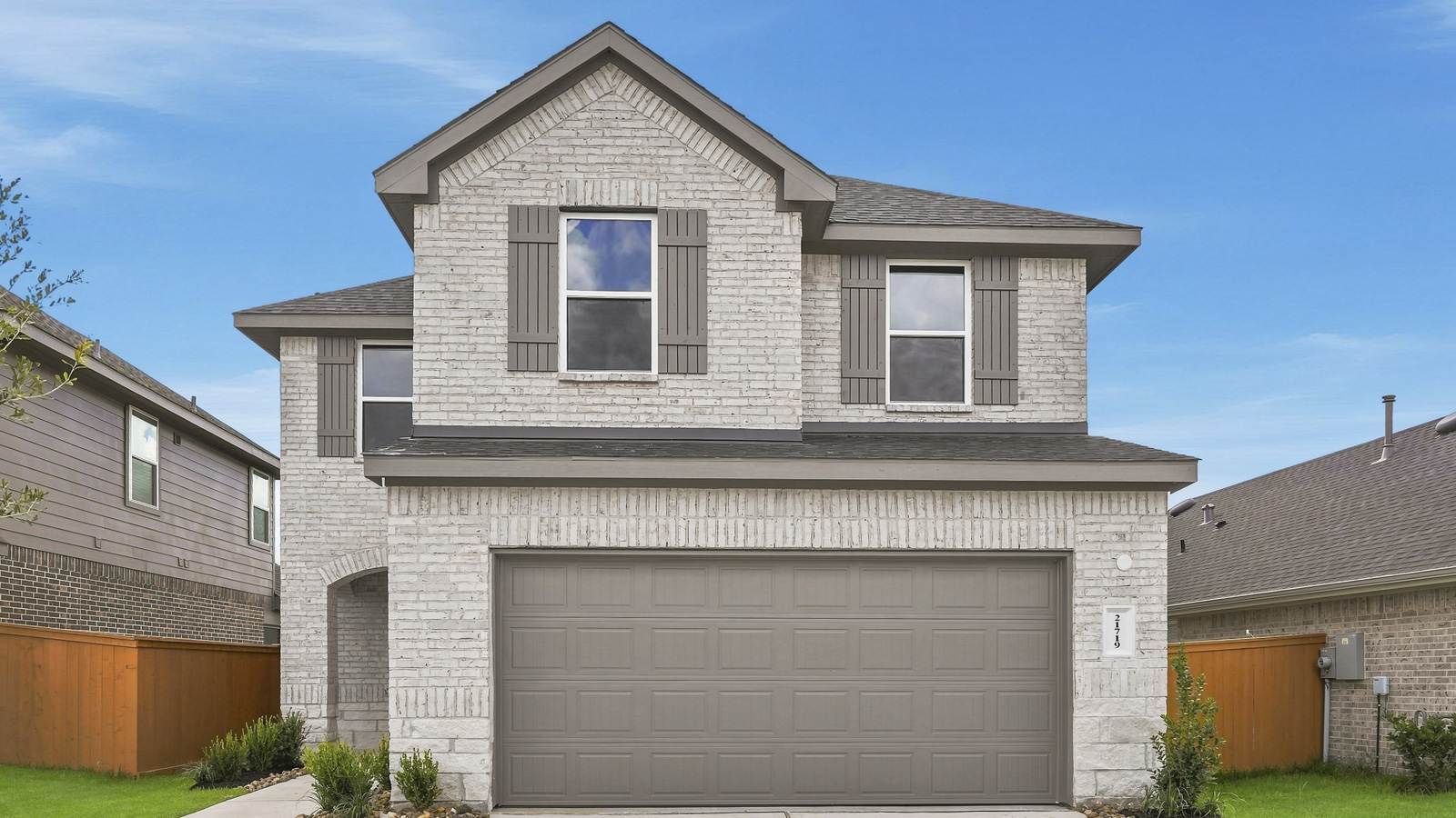 21719 Piazza Maggiore Lane
