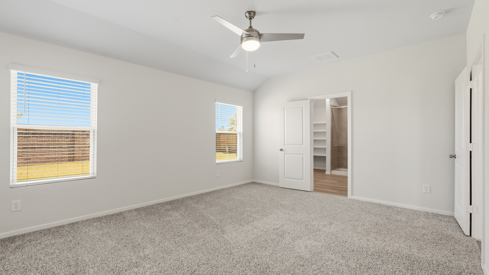 bedroom with carpet flooring