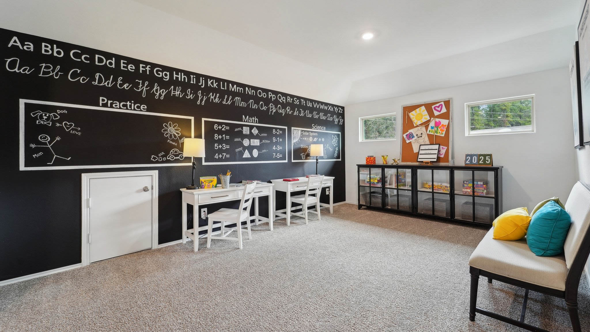 bedroom with carpet flooring