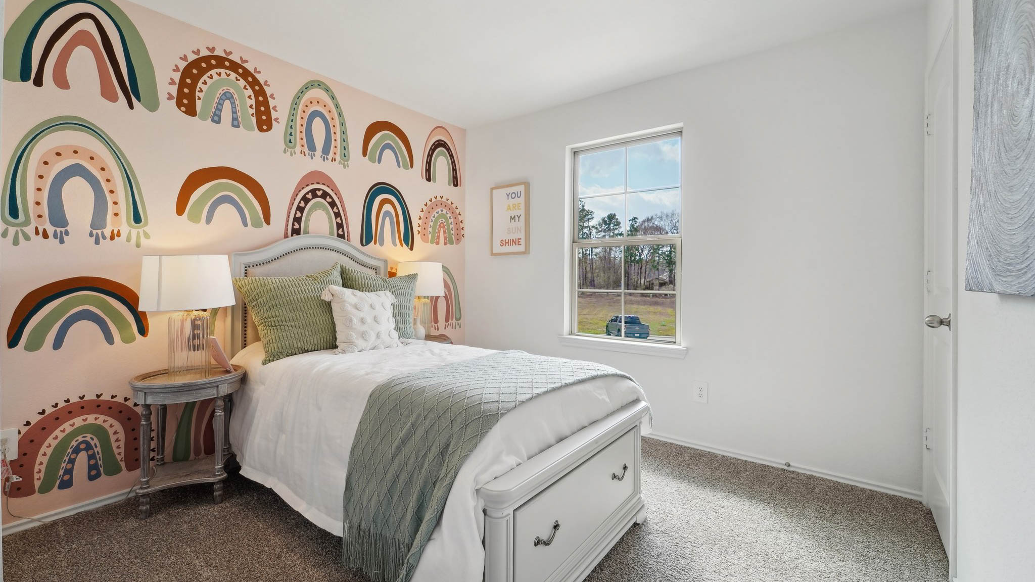 bedroom with carpet flooring