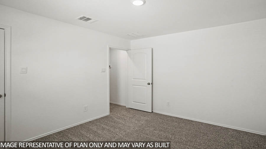 bedroom with carpet flooring